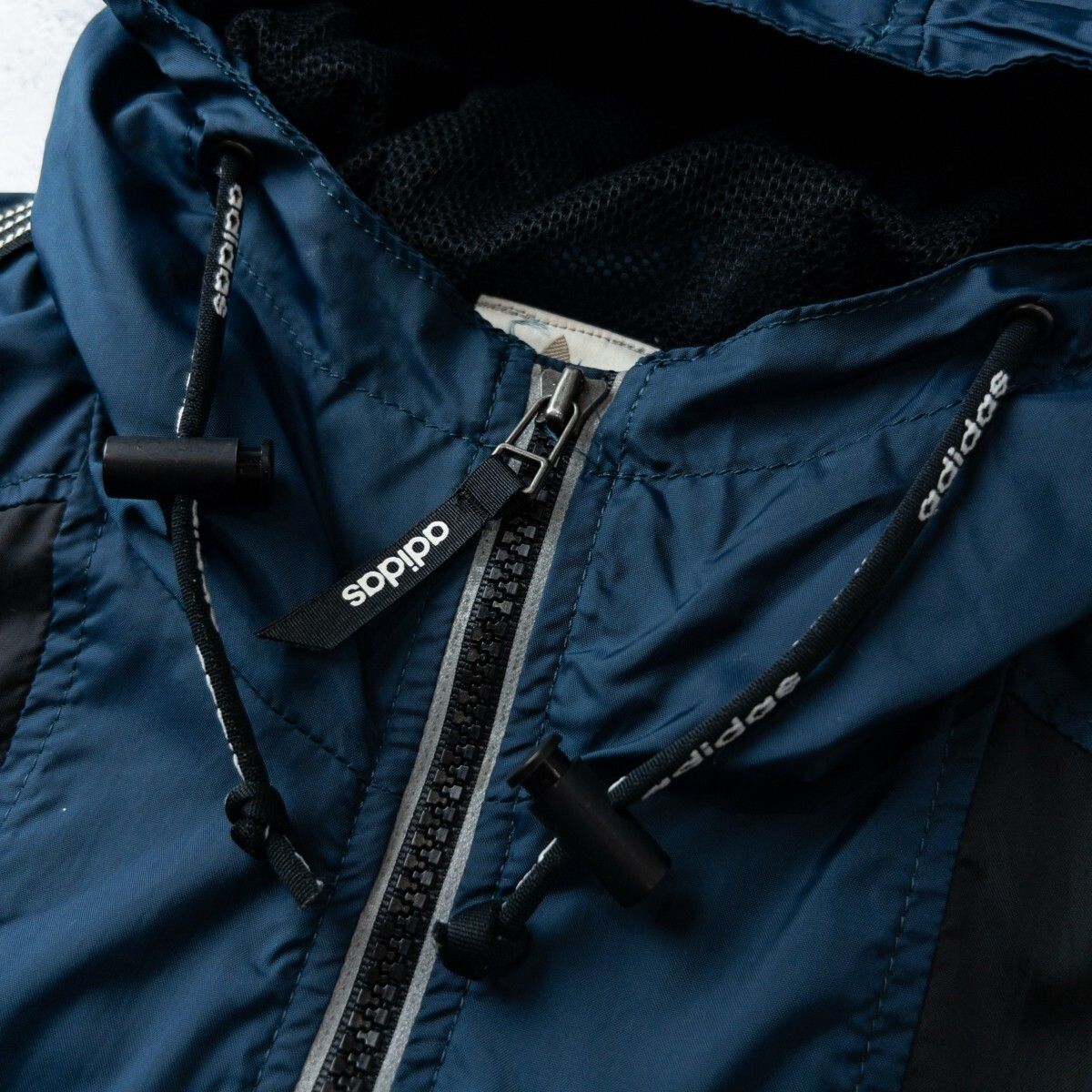 80s 90s デサント製 adidas アディダス アノラックパーカー ナイロン