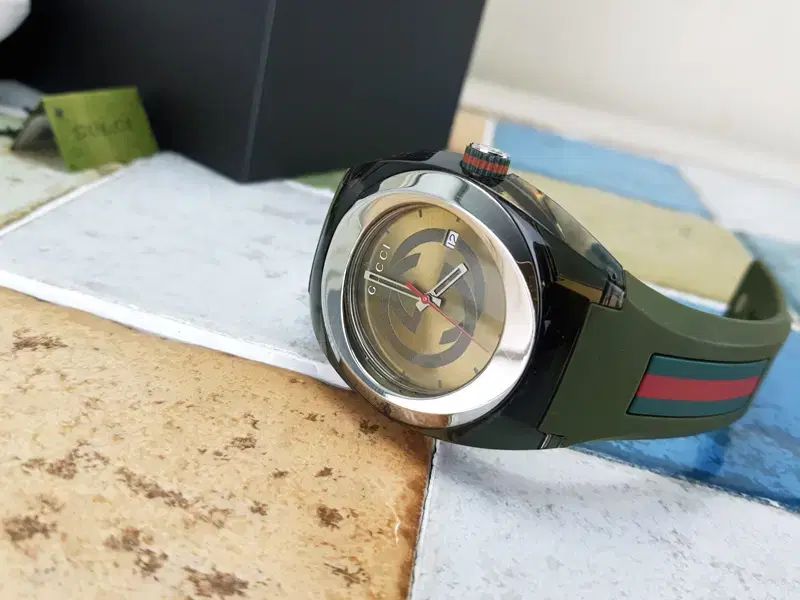 GUCCI 137.1 時計 腕時計 グッチ シンク メンズ SYNC – 銀蔵オンライン 