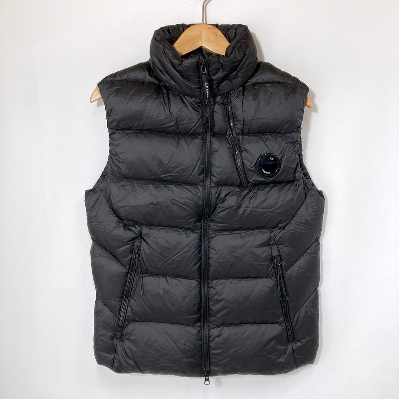 C.P.COMPANY シーピーカンパニー チェストレンズゴーグルジレ