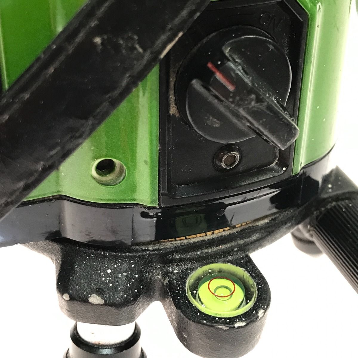 レーザー墨出し器