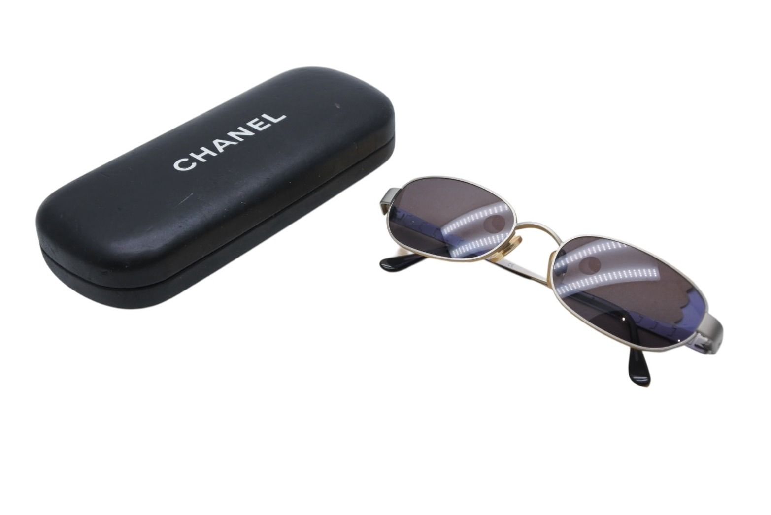 極美品 CHANEL シャネル サングラス アイウェア 13133 45002 ココマーク メタル シルバー グレー 中古 4b011993 極美品 CHANEL シャネル サングラス アイウェア 13133 45002 ココ