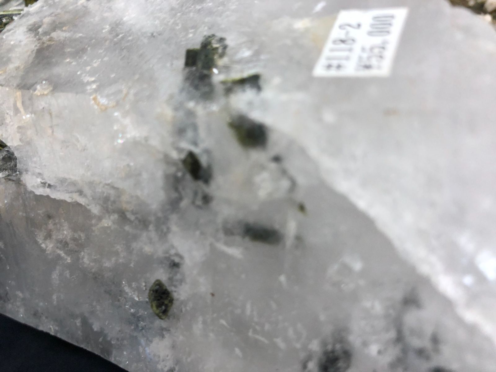 Epidoteエピドート原石BOX