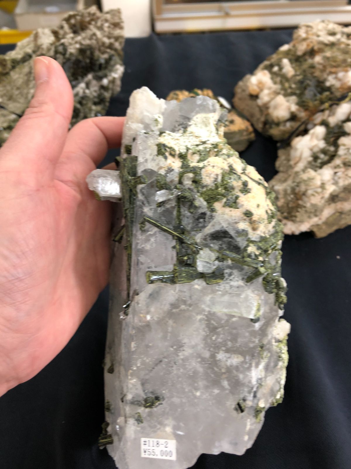 Epidoteエピドート原石BOX