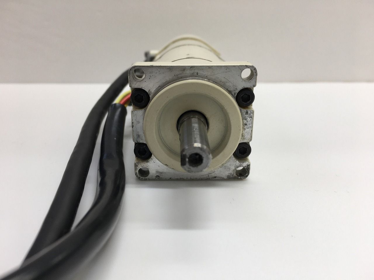 SERVO MOTOR