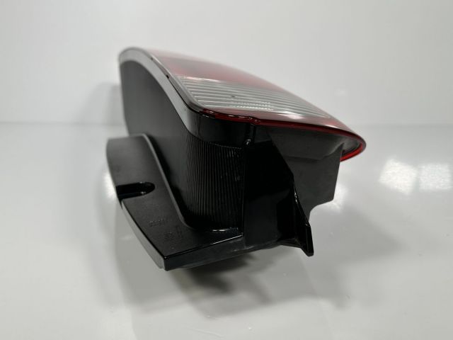 美品/破損キズなし エスクァイア ノア ZRR80G ZRR80W ZWR80G ZWR80W