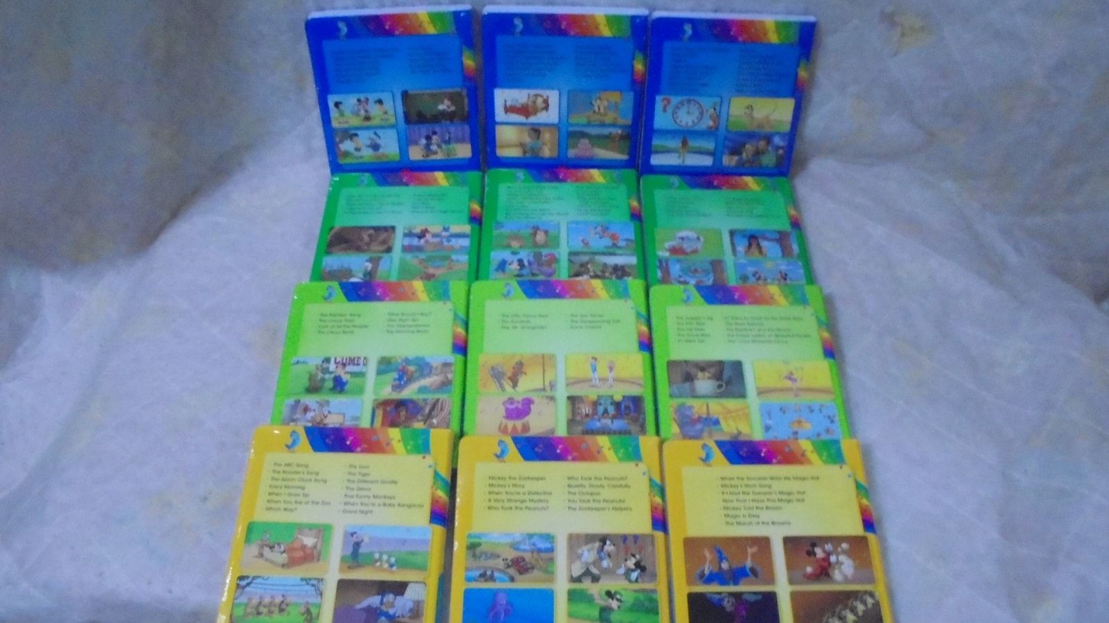  ＊再生保証あり＊h 7863 2019年 17日発売 最新ブルーレイ版 新子役 字幕あり シングアロング ブルーレイのみ 全きれい ディズニー英語ワールドファミリー その他 おもちゃ