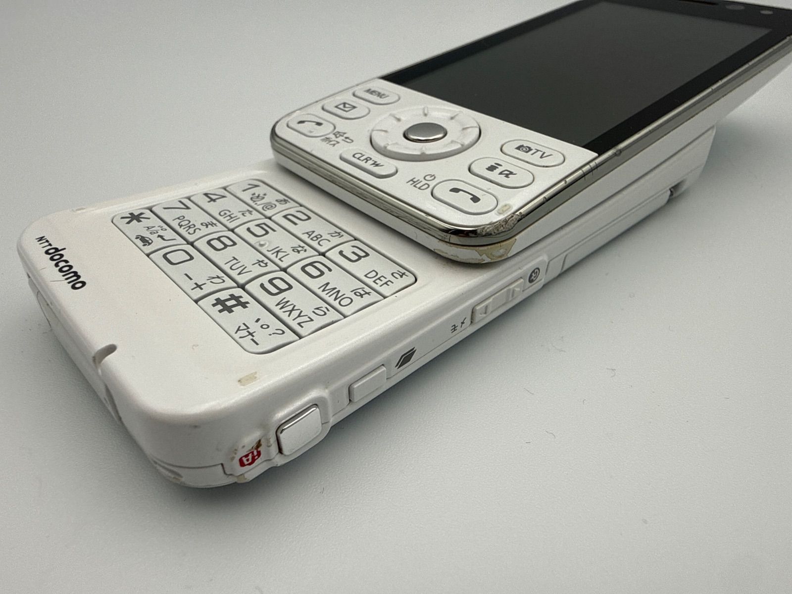 パナソニック docomo STYLE series P-02B ホワイト 白 ガラケー