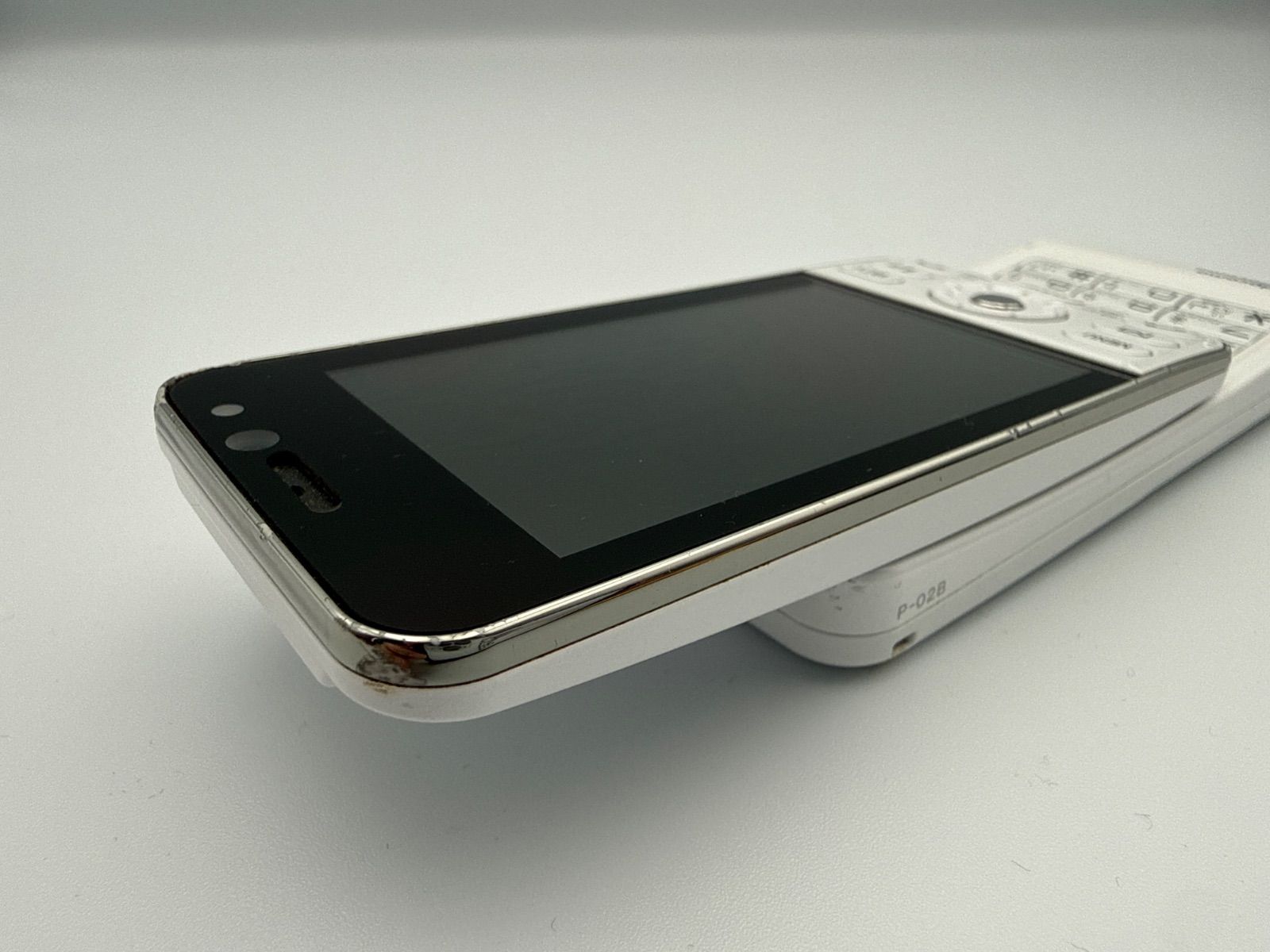 パナソニック docomo STYLE series P-02B ホワイト 白 ガラケー