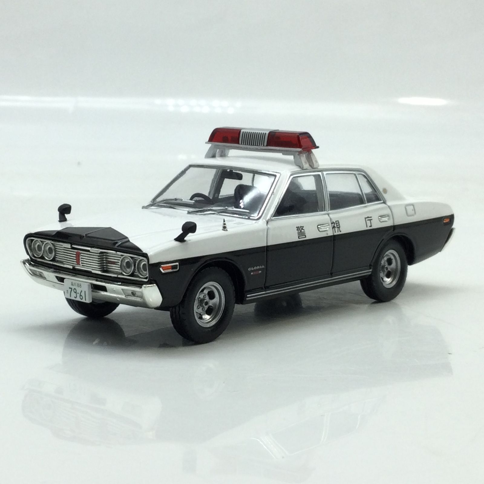 2047 TOMY TOMYTEC 1|43 ミニカー 西部警察 ニッサン グロリア パトロールカー VOL.1