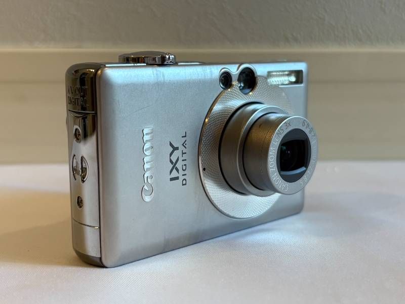 Canon IXY PC1101 シルバー コンパクトデジタルカメラ デジカメ 動作ok