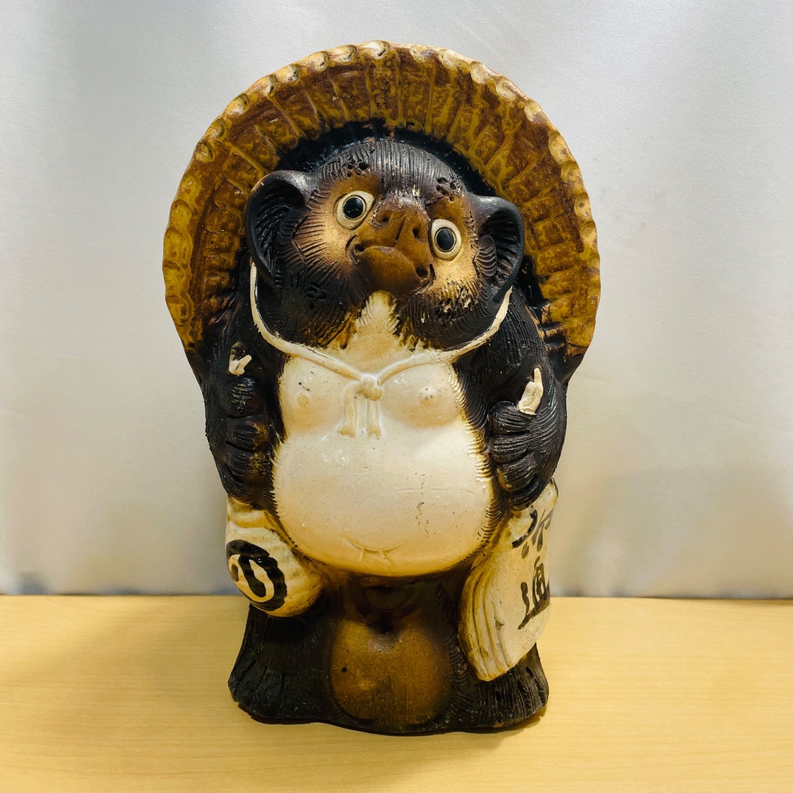 信楽焼 たぬき 手作りの通販 狸の置物 たぬき 信楽焼 手づくり八作 工芸品