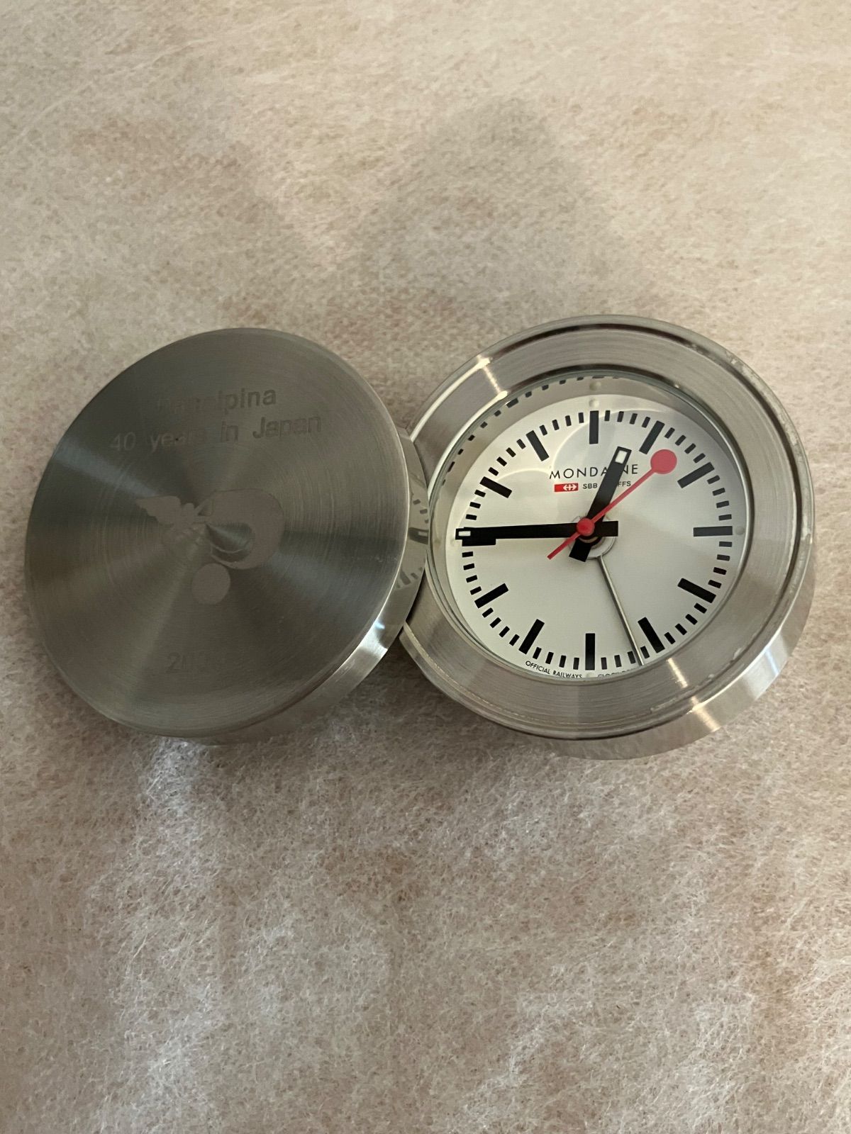 MONDAINE トラベルクロック 稼働 MONDAINE 置時計 トラベルアラームクロック 電池新品 MONDAINE