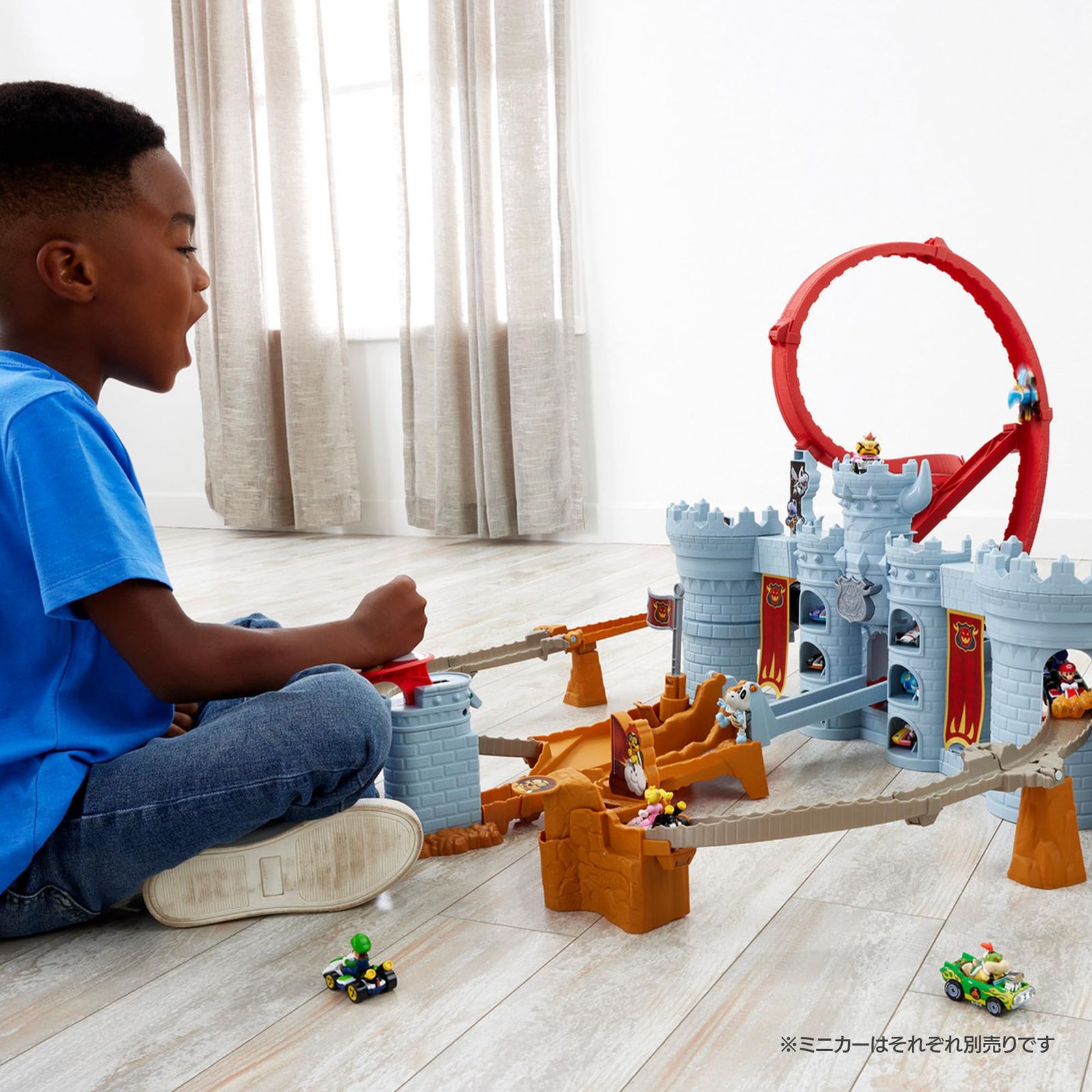 ホットウィール Hot Wheels マリオカート クッパ城レーシング トラック カメック スタンダードカート1台付 乗り物おもちゃ ミニカー プレイセット 5歳から グレー JHD 24