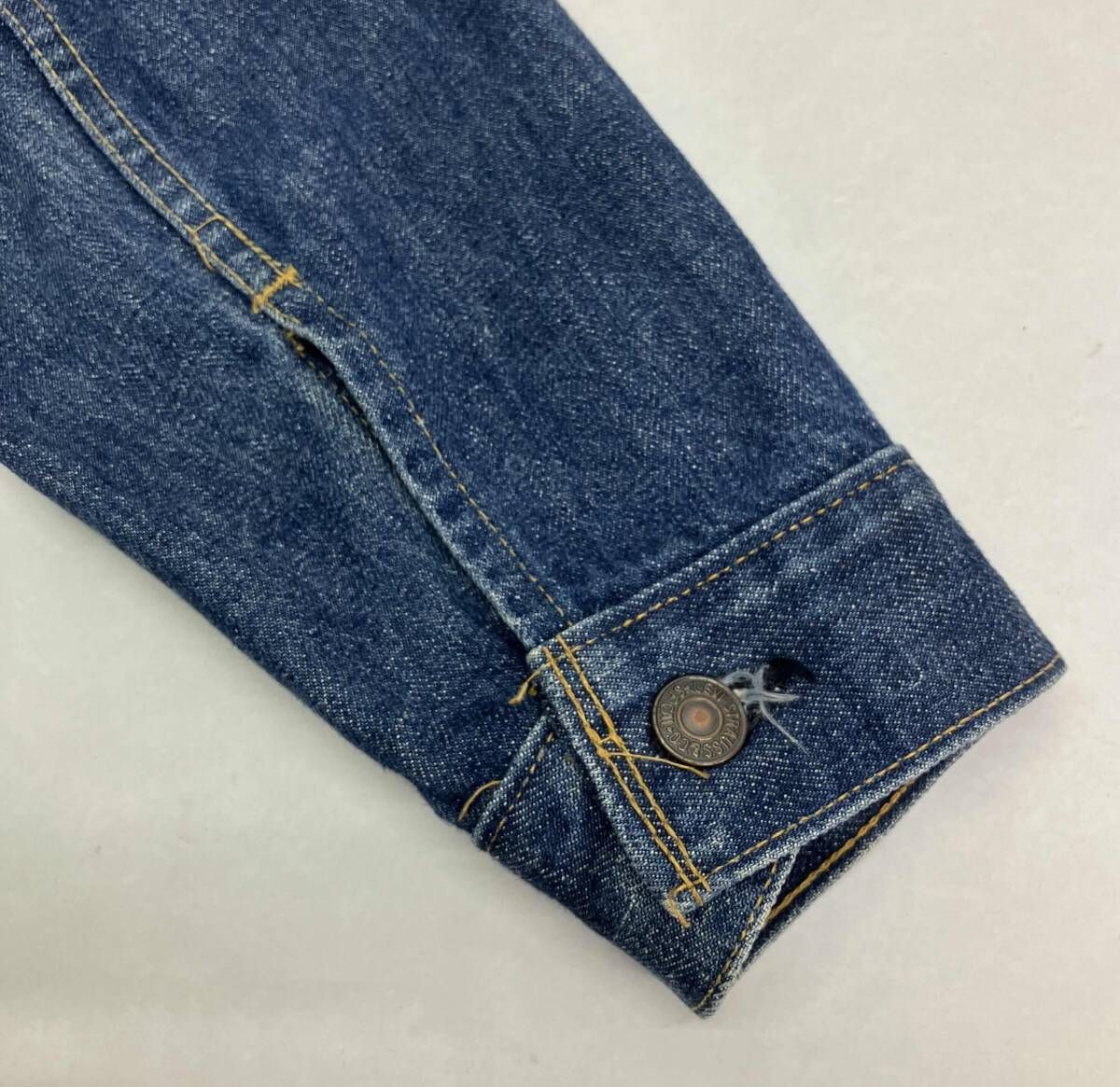 Levi's 70505-0217 36サイズ デニムジャケット 70s 4th ボタン裏522
