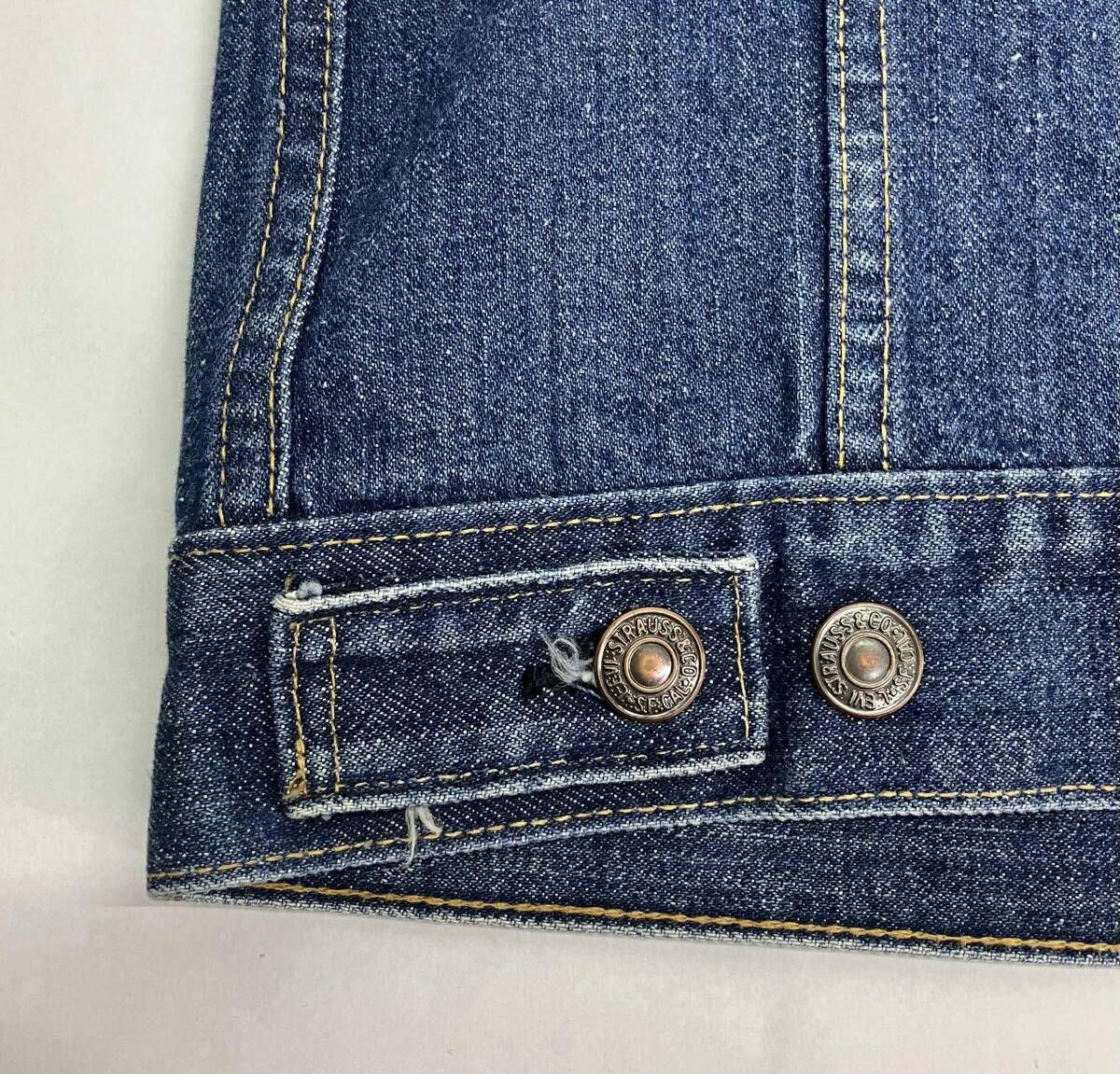 Levi's 70505-0217 36サイズ デニムジャケット 70s 4th ボタン裏522