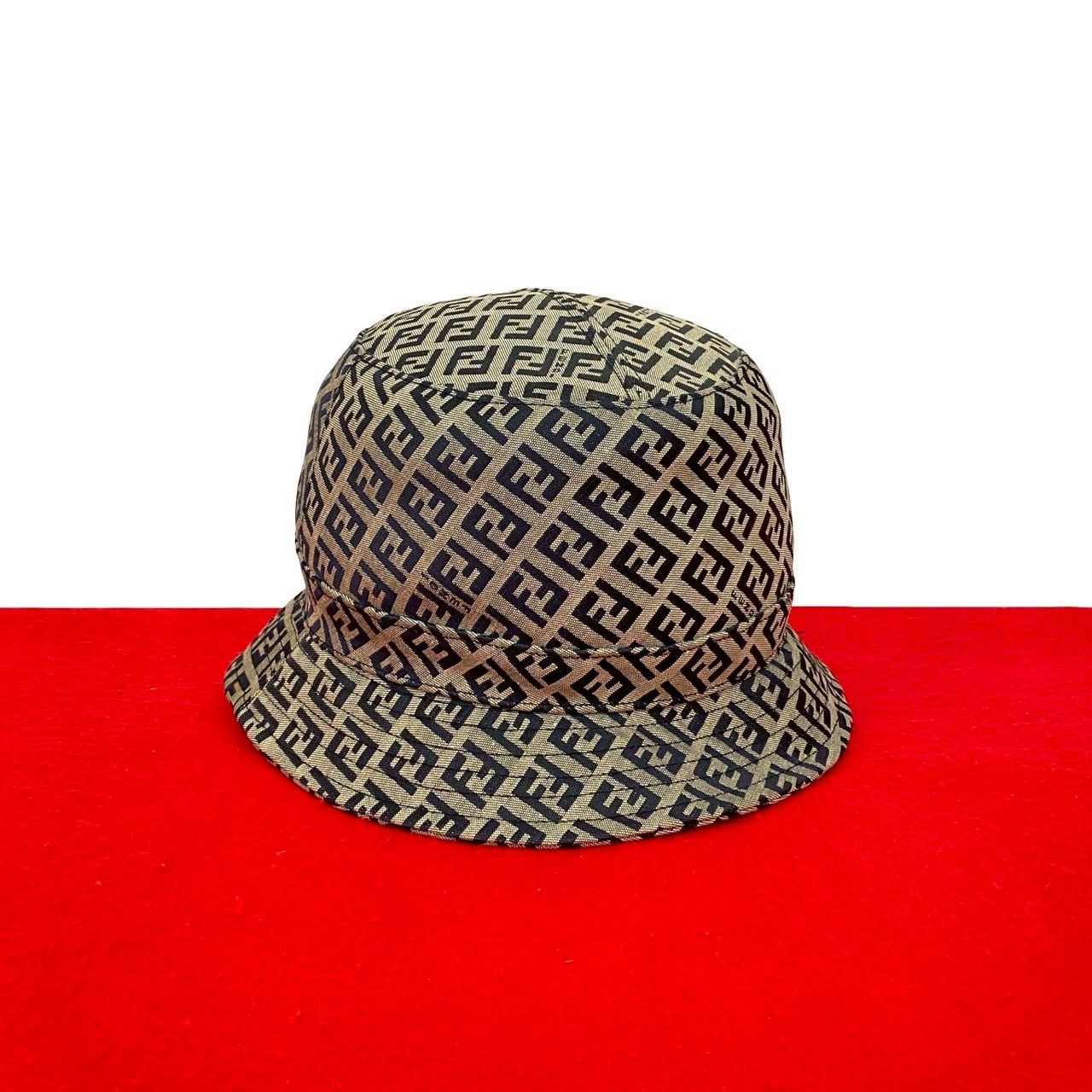 FENDI バケットハット　※希少色！ 極 美品 希少品 FENDI フェンディ ズッキーノ ロゴ 柄 コットン