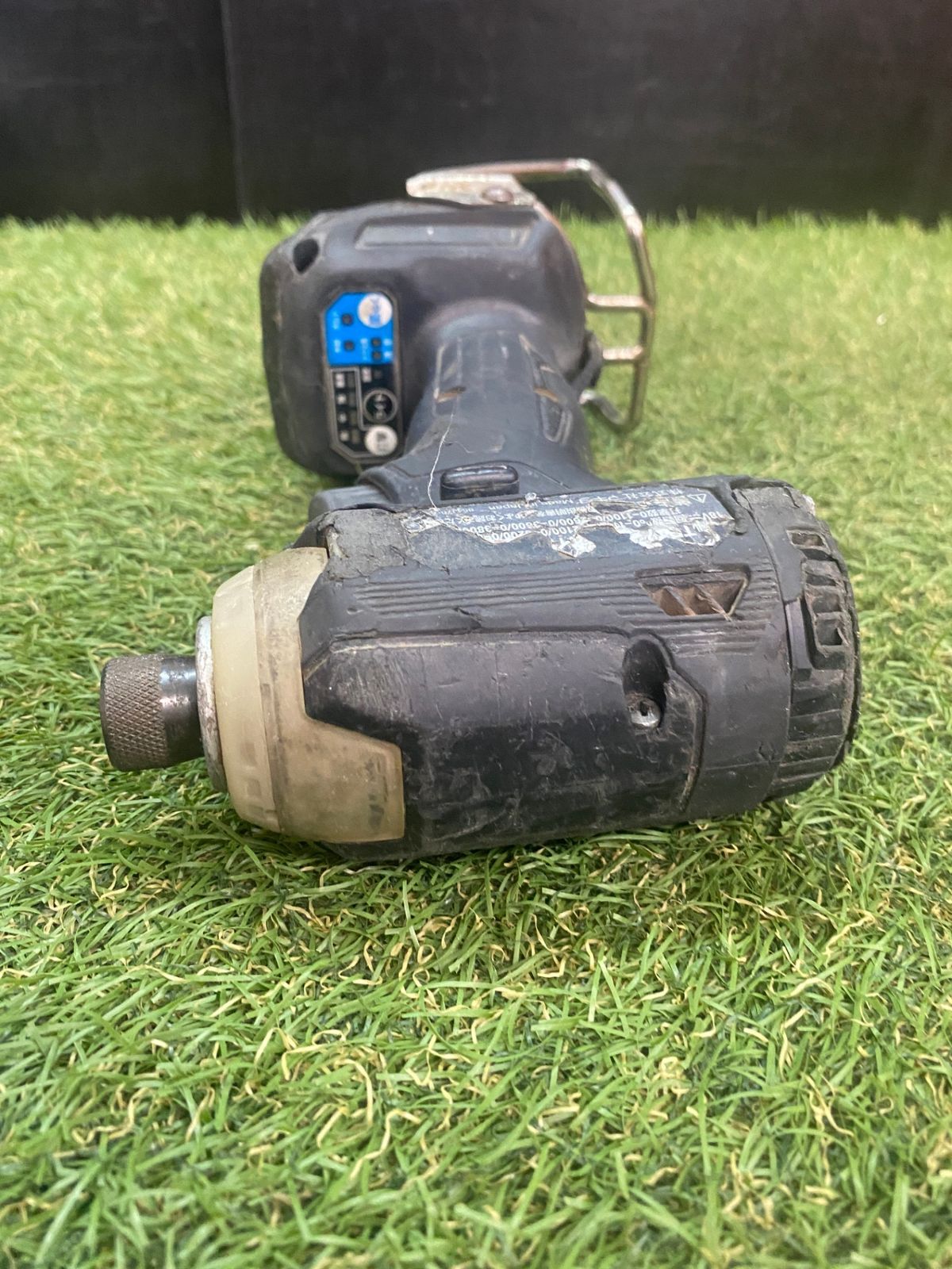  品 0906 makita マキタ 18 v充電式インパクトドライバ 黒 本体のみ 電動インパクトドライバー ドリル ドライバー レンチ