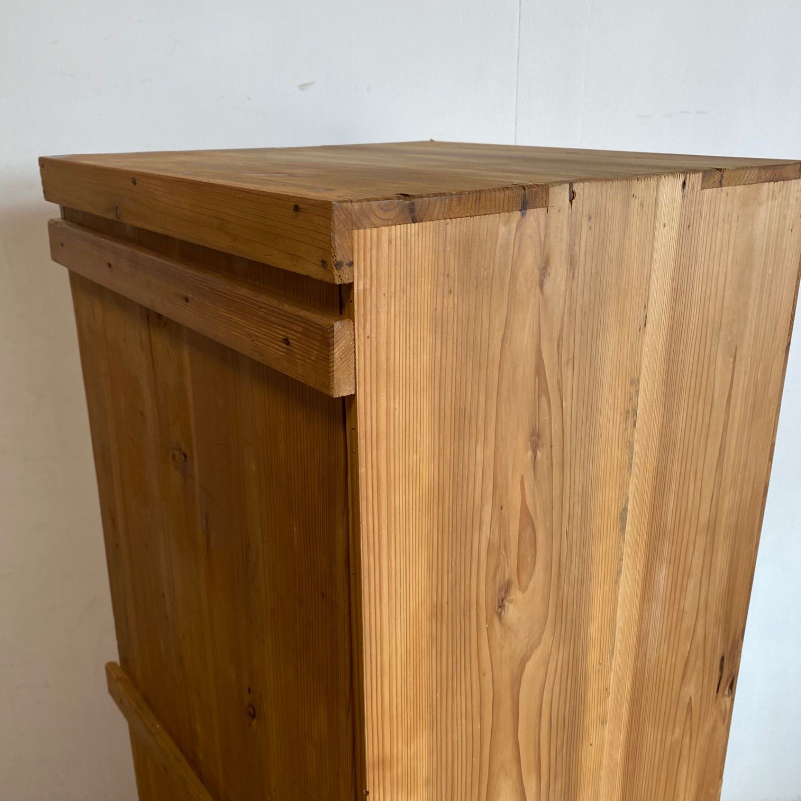 アンティーク 古家具 木製 本棚 食器棚 収納棚 シェルフ 無垢材 y597