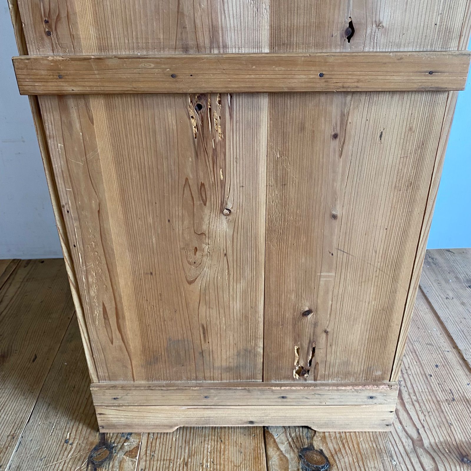 アンティーク 古家具 木製 本棚 食器棚 収納棚 シェルフ 無垢材 y597