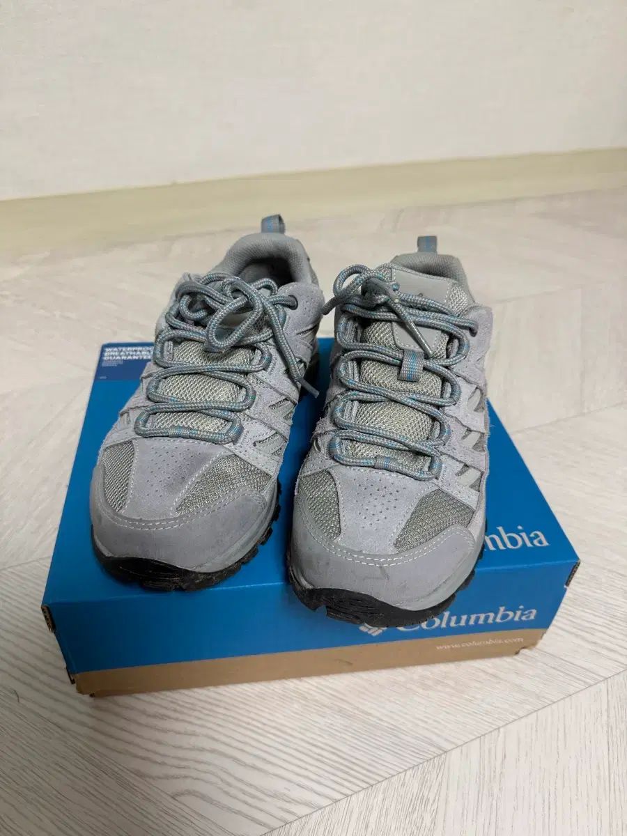 コロンビア ウォータータフ ループ サン 판 240