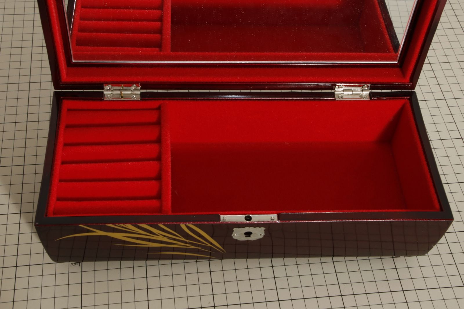 Ct2599 漆器風 金蘭蒔絵模様 ジュエリーボックス オルゴール