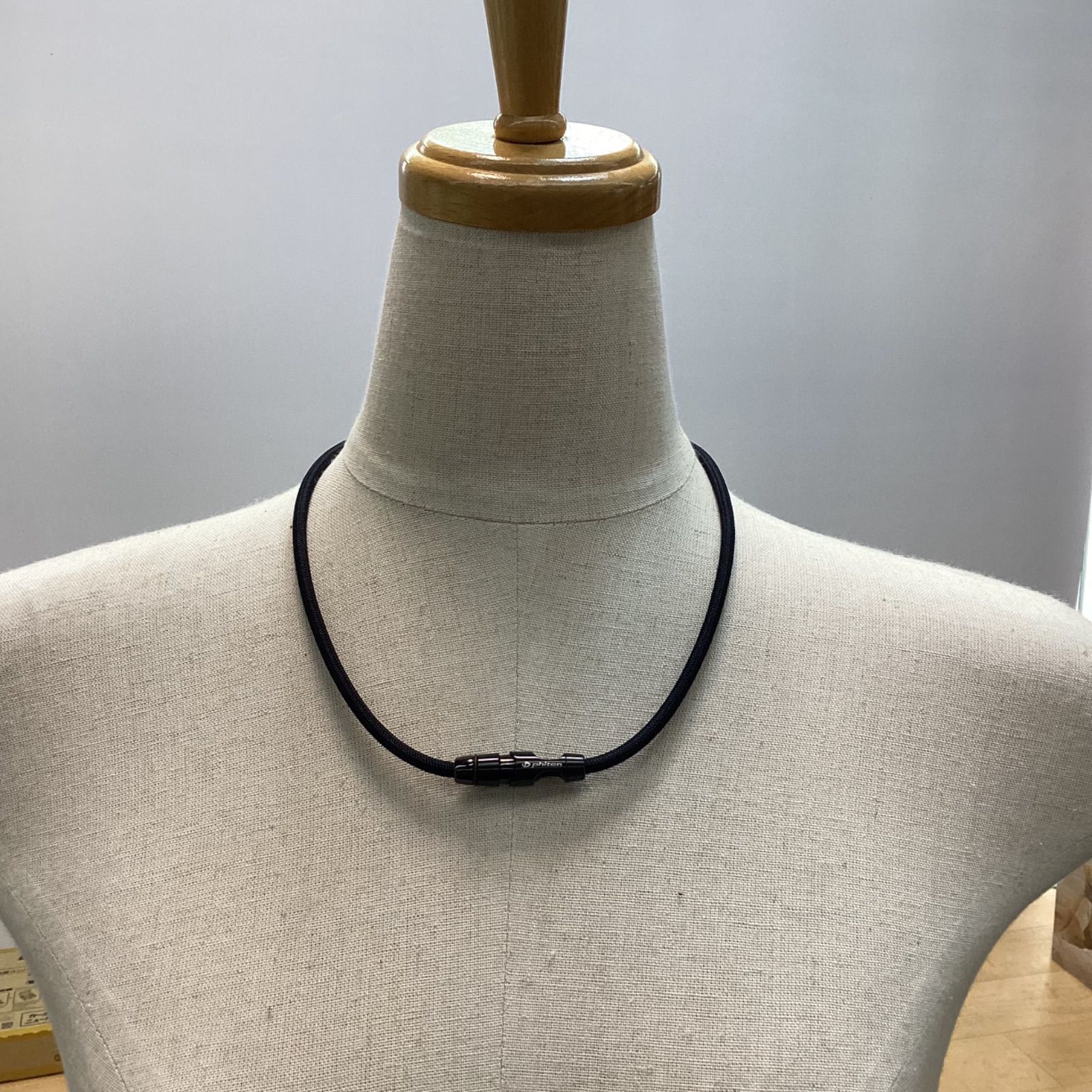 中古品】ファイテン RAKUWAネック リーシュタイプⅡ(長さ50cm) - メルカリ