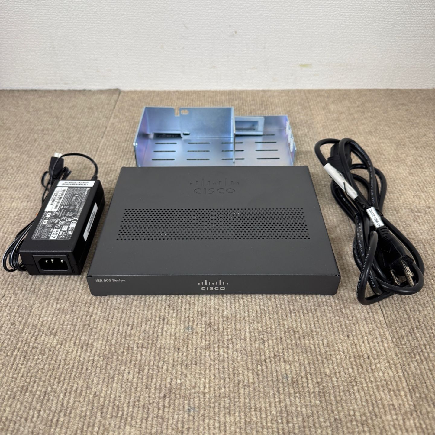Cisco シスコ C921J-4PAS with SEC and APP Lic 900シリーズ ルーター