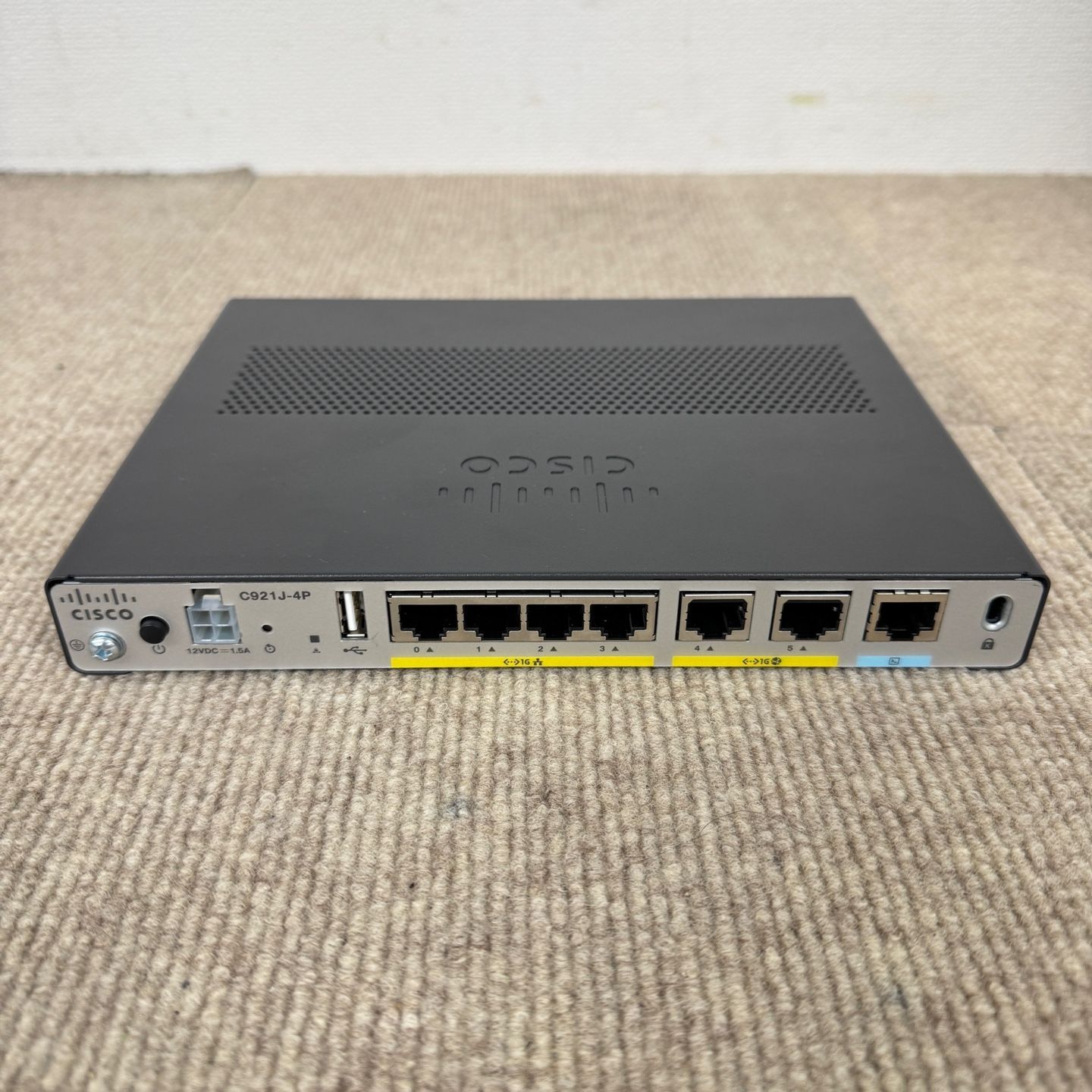 Cisco シスコ C921J-4PAS with SEC and APP Lic 900シリーズ ルーター