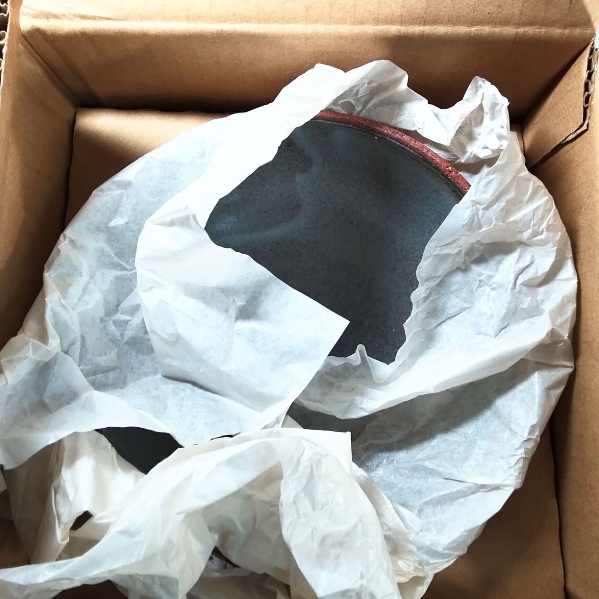 【未使用・保管品】たち吉　白刷毛目　土鍋　ご飯鍋3合炊き元箱・取扱説明書一式付き 未使用・保管品】たち吉 白刷毛目 土鍋 ご飯鍋 3合炊き 元箱・取扱説明