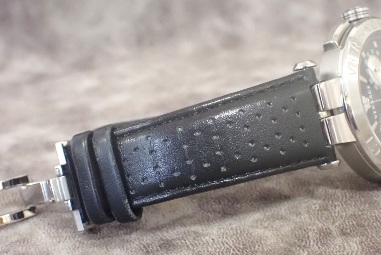 VERSACE ヴェルサーチ メデューサ VE1D クォーツ クロノグラフ メンズ