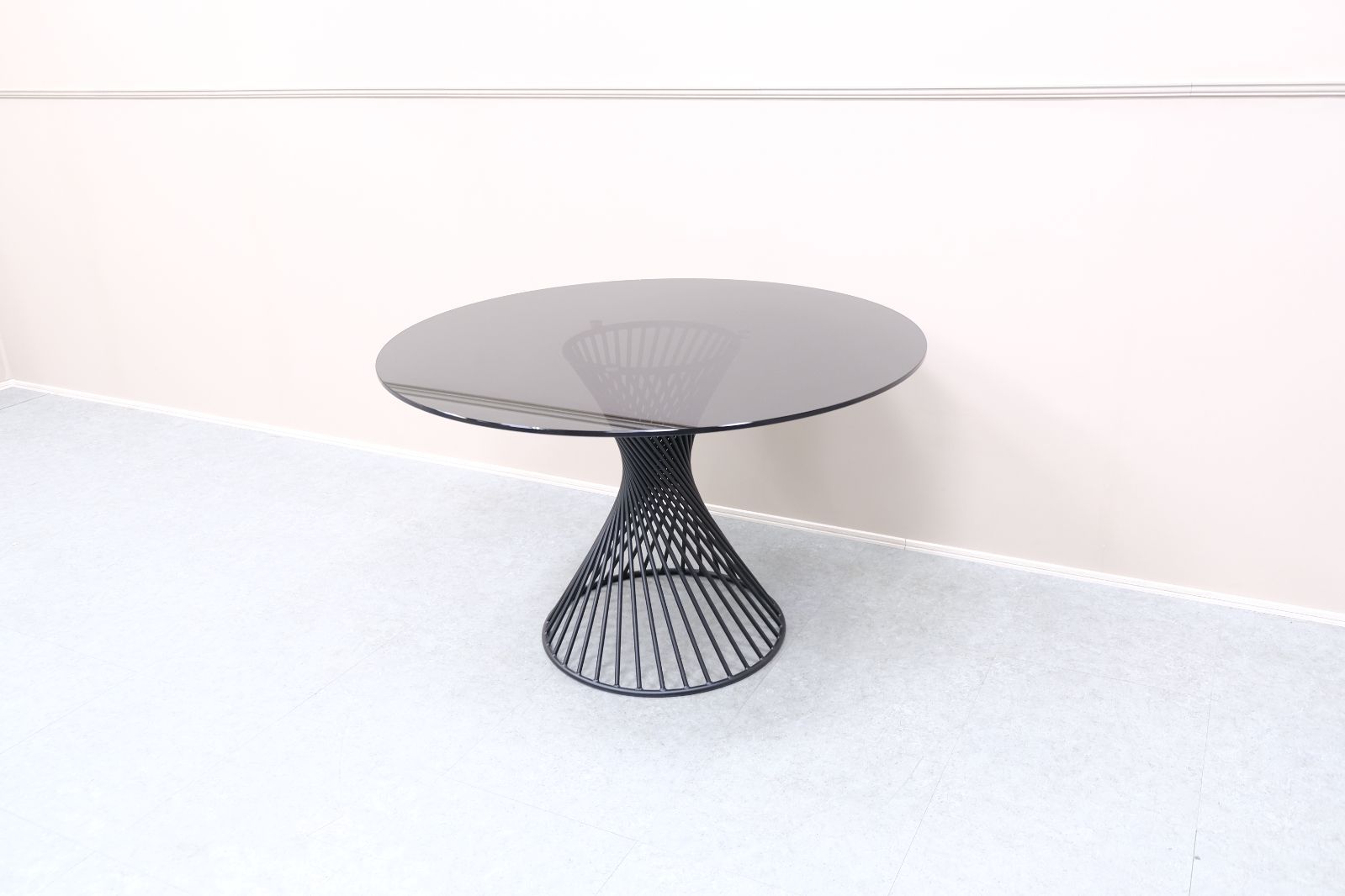 展示極美品】 Calligaris カリガリス ダイニングテーブルVORTEX - メルカリ
