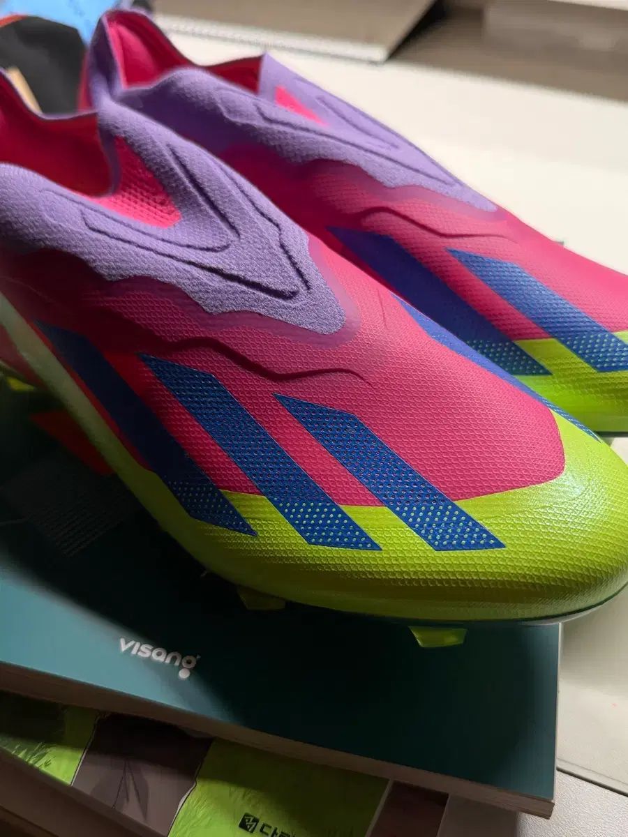 ソン・フンミン サッカーシューズ 出品