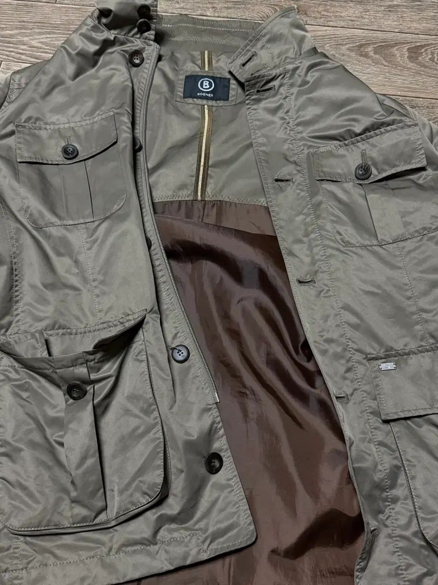 Bogner メンズ ジャケット カーキ色