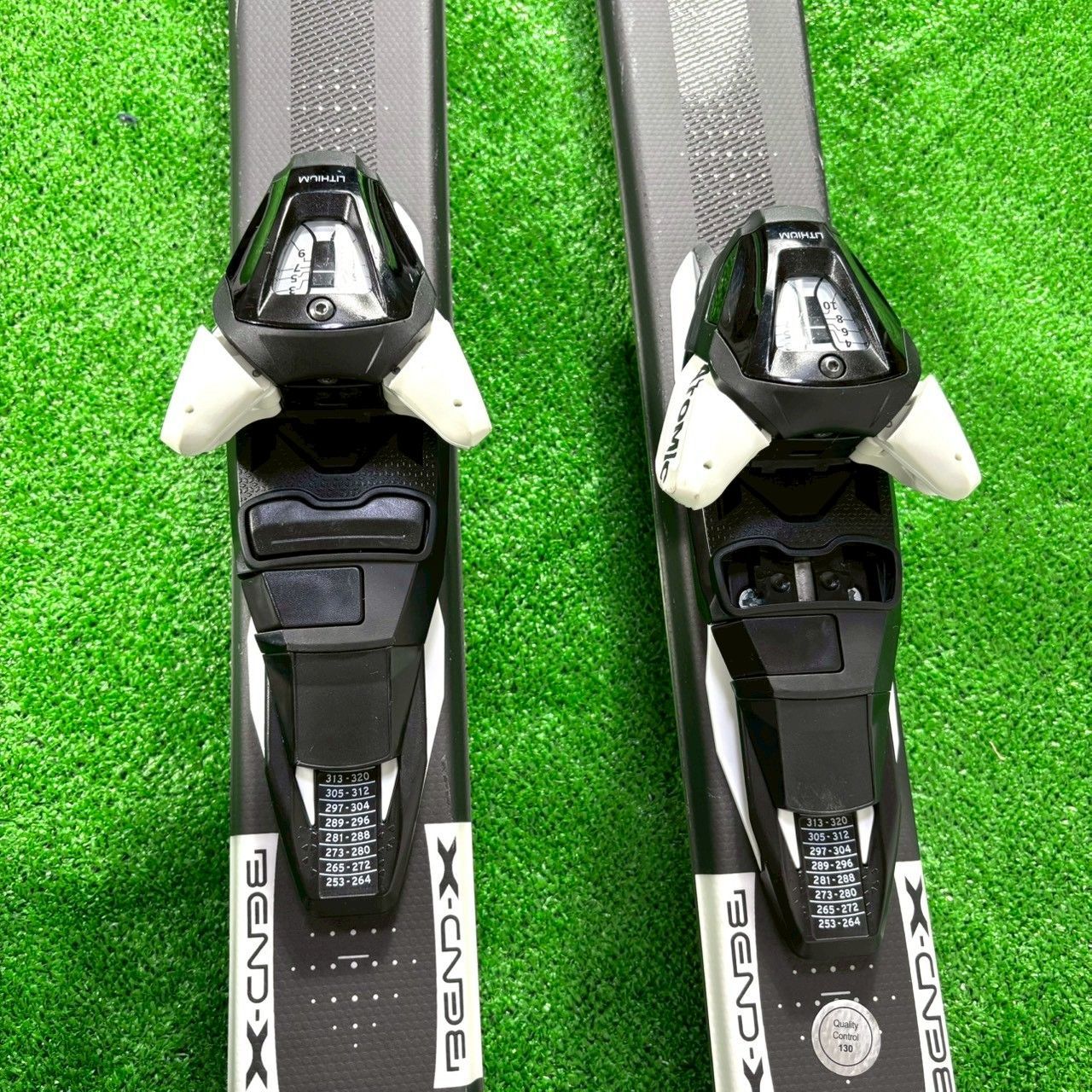 メンテナンス済】 アトミック ATOMIC スキー板 ビンディング付属 BLACK