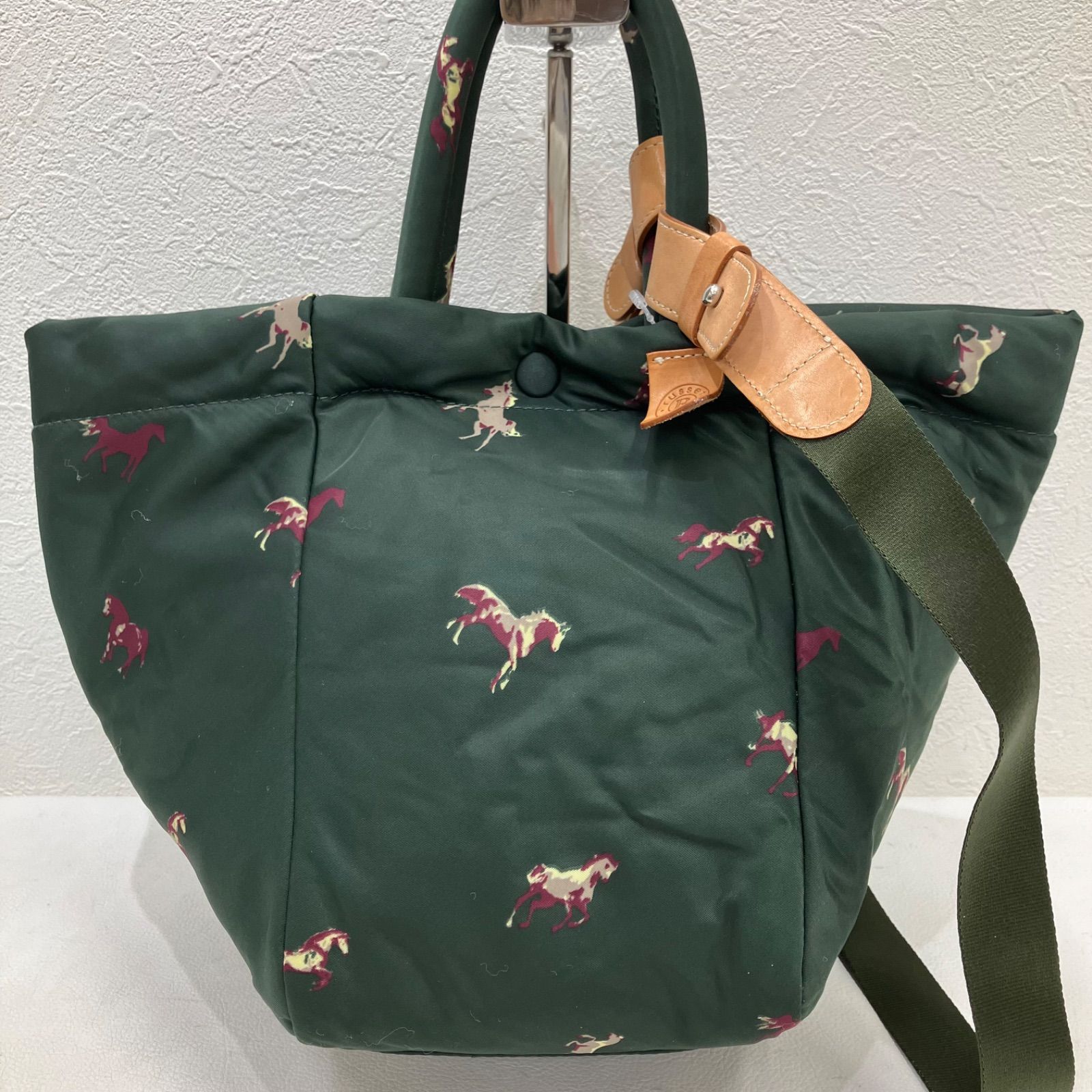 russet オリーブグリーン ショルダーバッグ Russet（ショルダーバッグ 