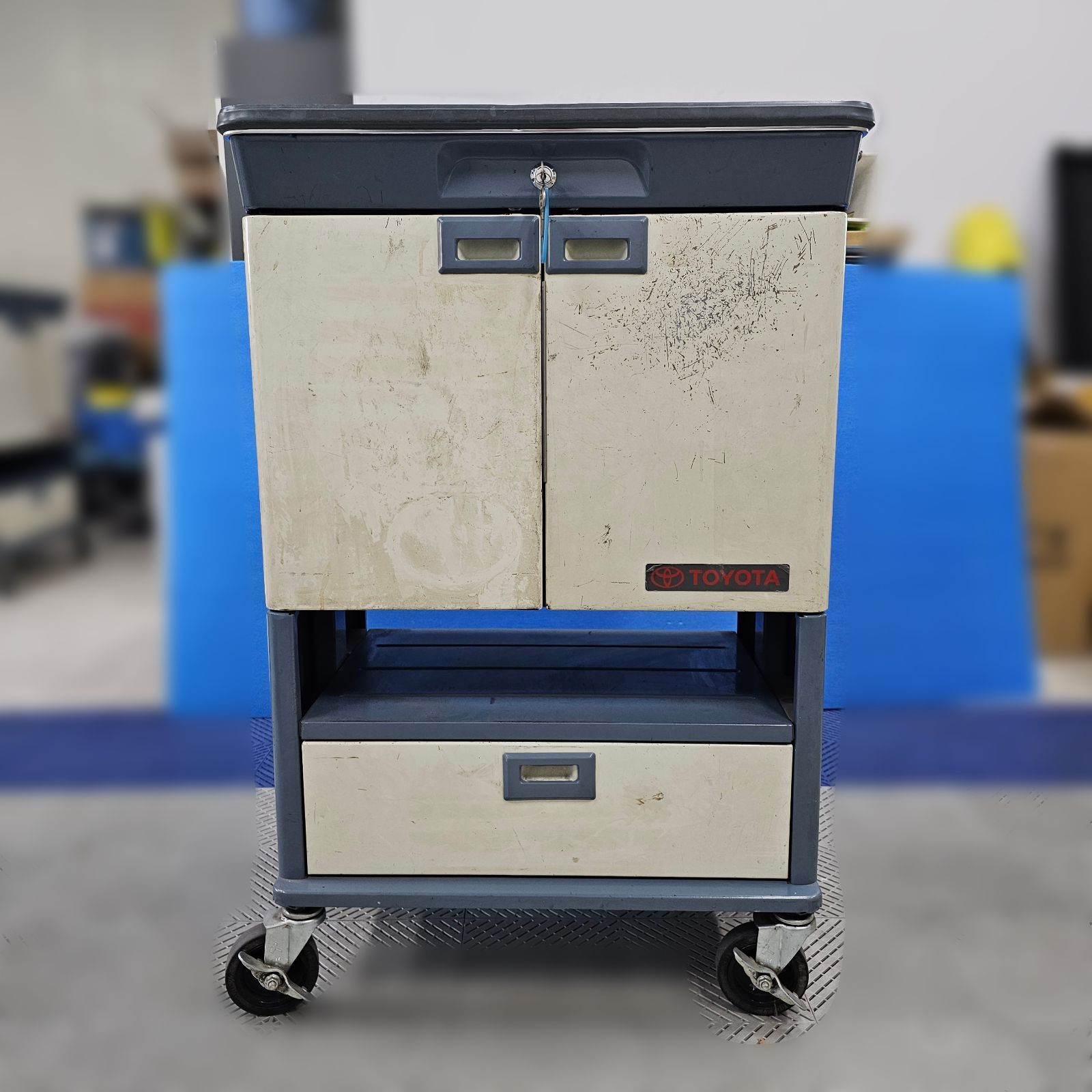 さいたま市引き取り限定】【希少品】トヨタ 純正ツールキャビネット