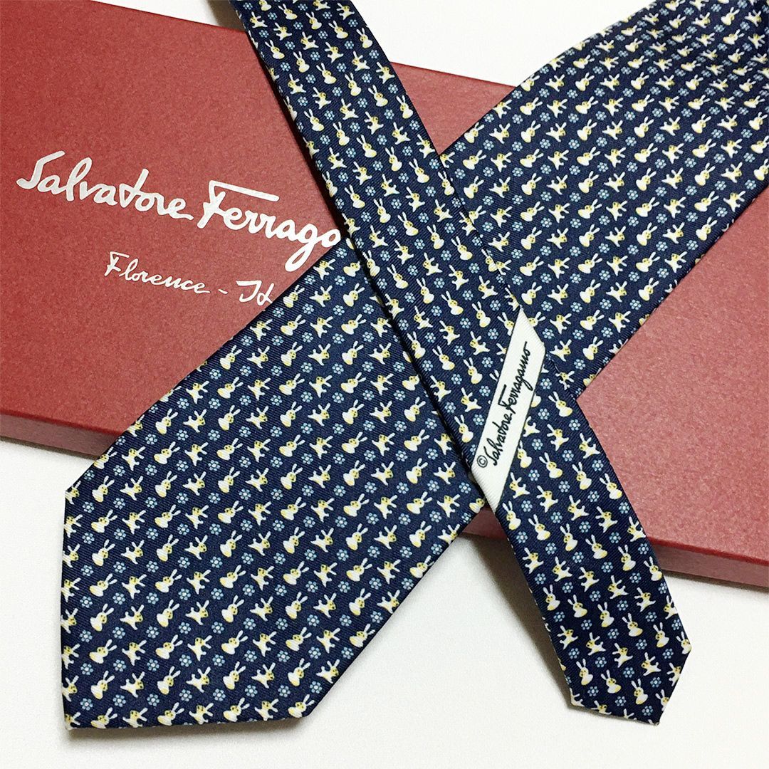 未使用級 サルヴァトーレフェラガモ Salvatore Ferragamo ネクタイ