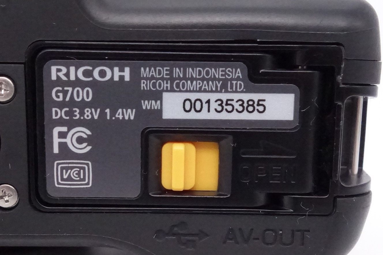 RICOH リコー デジタルカメラ G700 広角28mm 防水5m 耐衝撃2.0m 防塵 