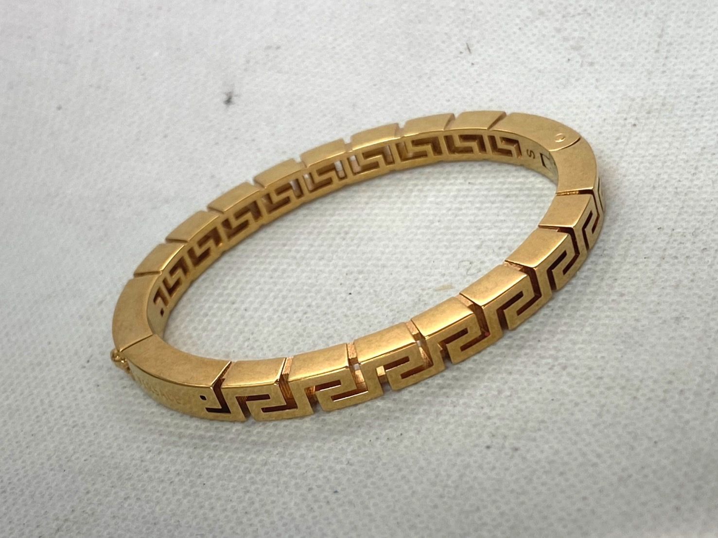 ヴェルサーチ ベルサーチ VERSACE グレカ バングル ロゴ アクセサリー