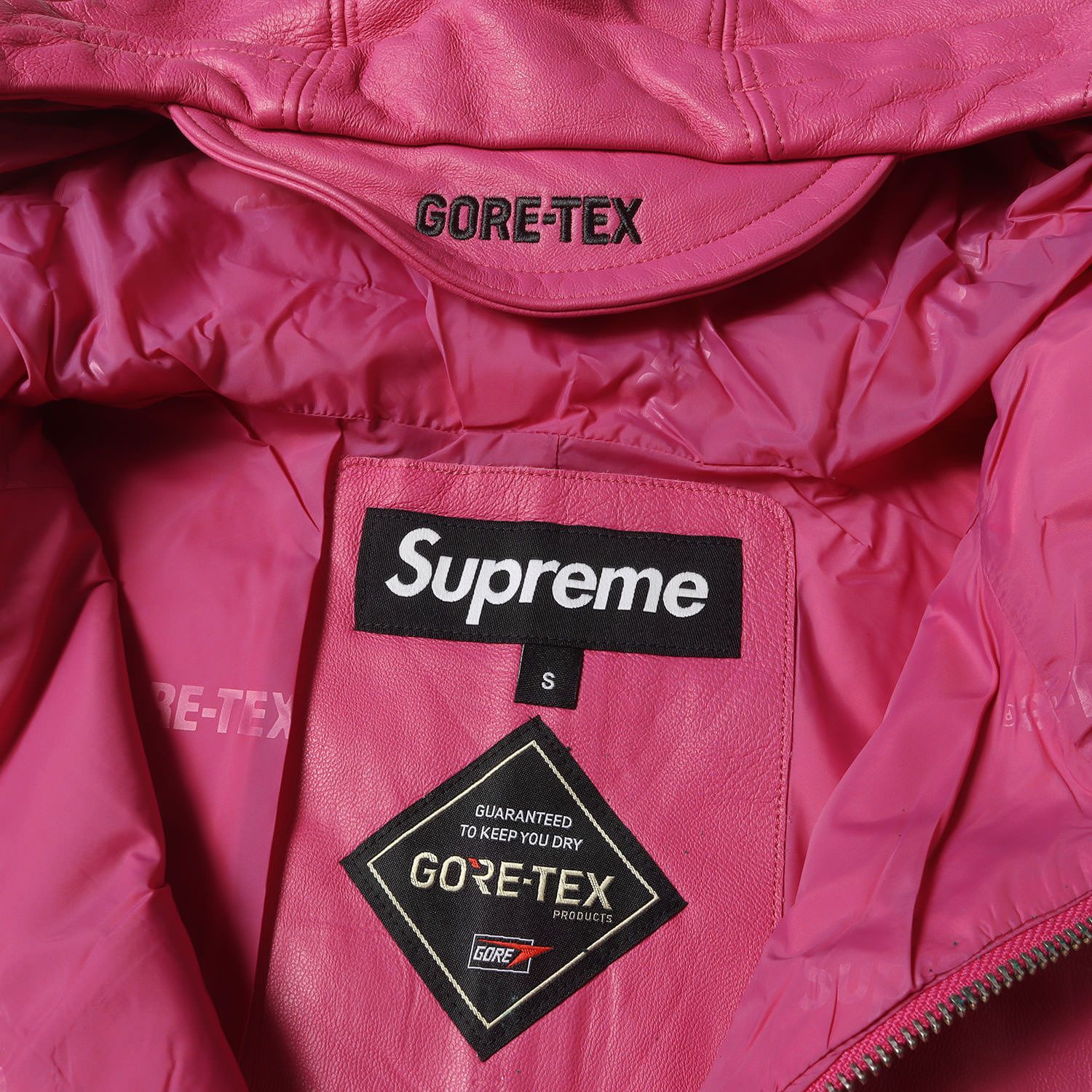 【新品】Supreme シュプリーム ジャケット マゼンタ サイズ:S | 22SS シープスキンレザー ゴアテックス フード ジャケット(GORE-TEX Leather Jacket) | アウター ブルゾン 上着【メンズ】 新品】Supreme シュプリーム ジャケット マゼンタ サイズ:S | 22SS