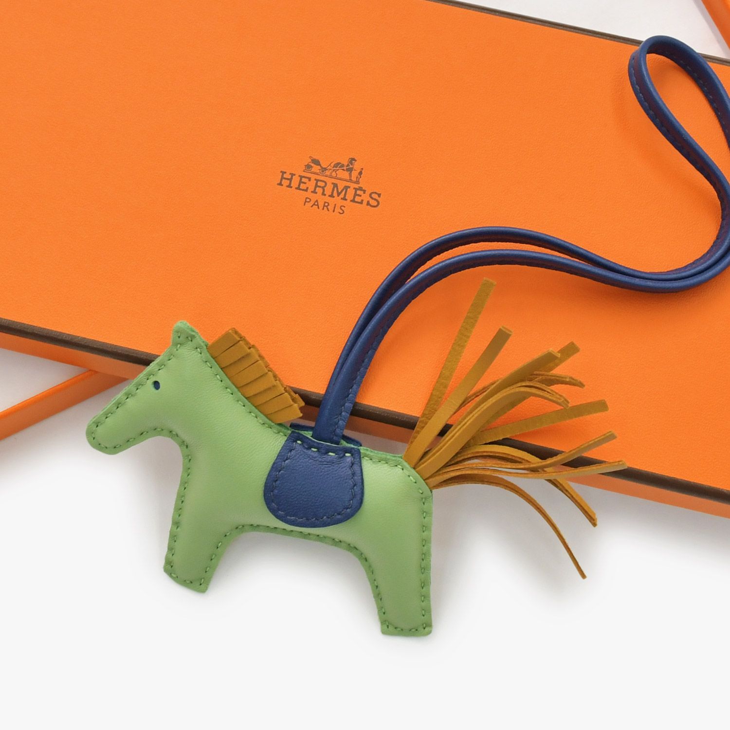 新品未使用 HERMES エルメス チャーム ロデオチャーム PM 新品未使用 HERMES エルメス チャーム ロデオチャーム PM
