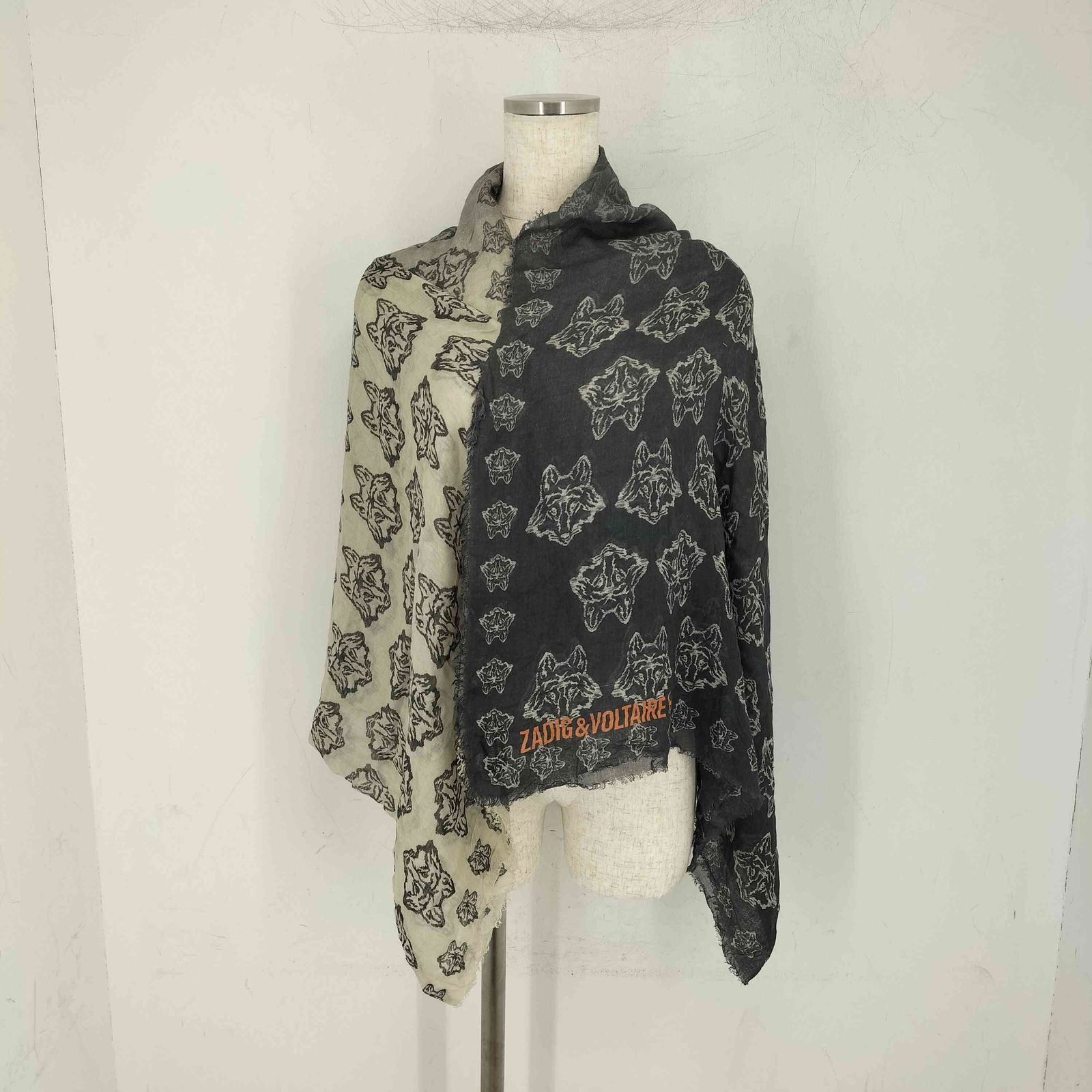 ZADIG&VOLTAIRE ザディグエヴォルテール ストール スカル・花・動物 ザディグエヴォルテール ZADIG＆VOLTAIRE アニマルプリントストール 狼