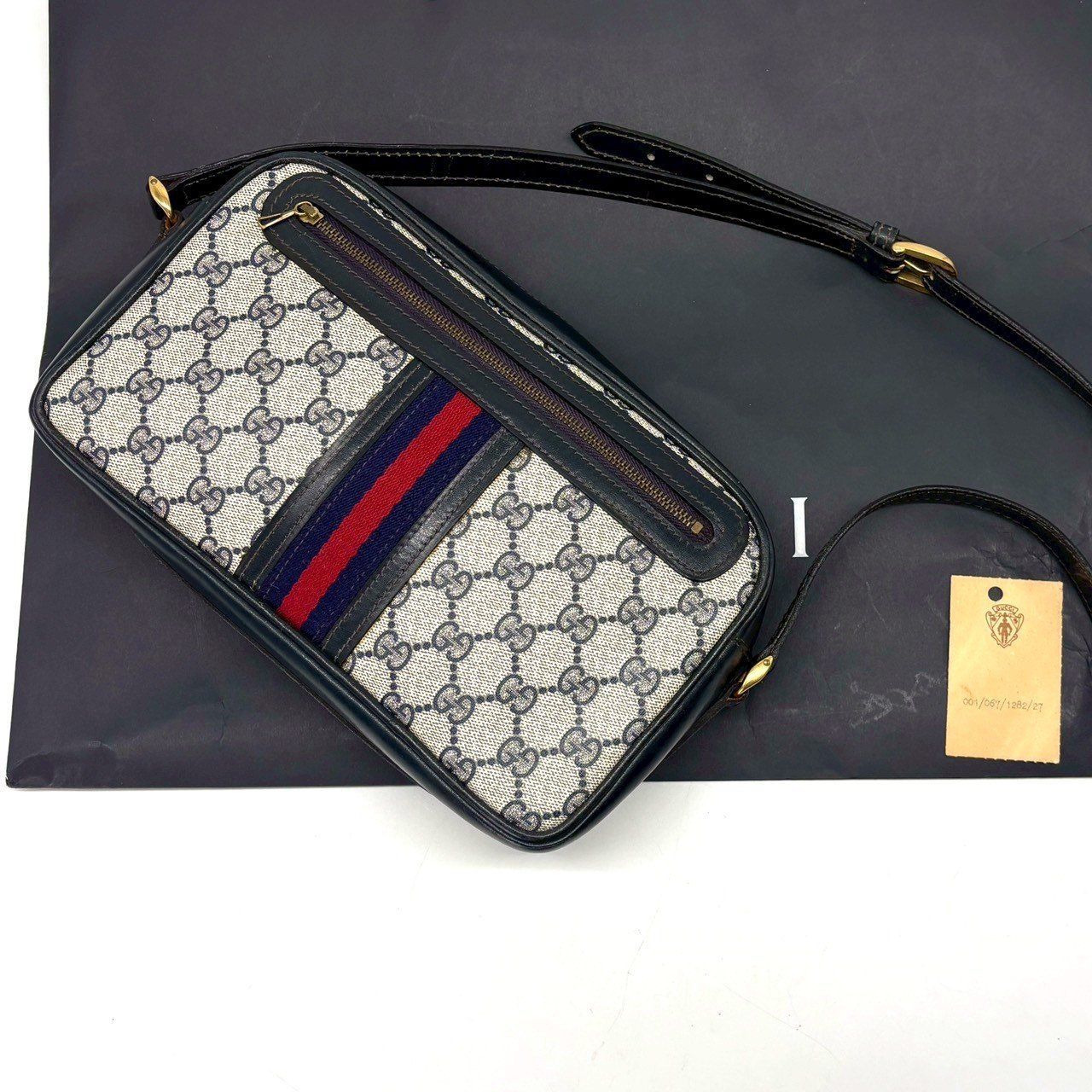 あの頃の、今ちょうど】 GUCCI オールドグッチ ショルダーバッグ