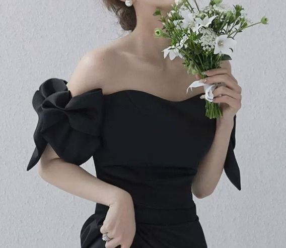 オフショルダー