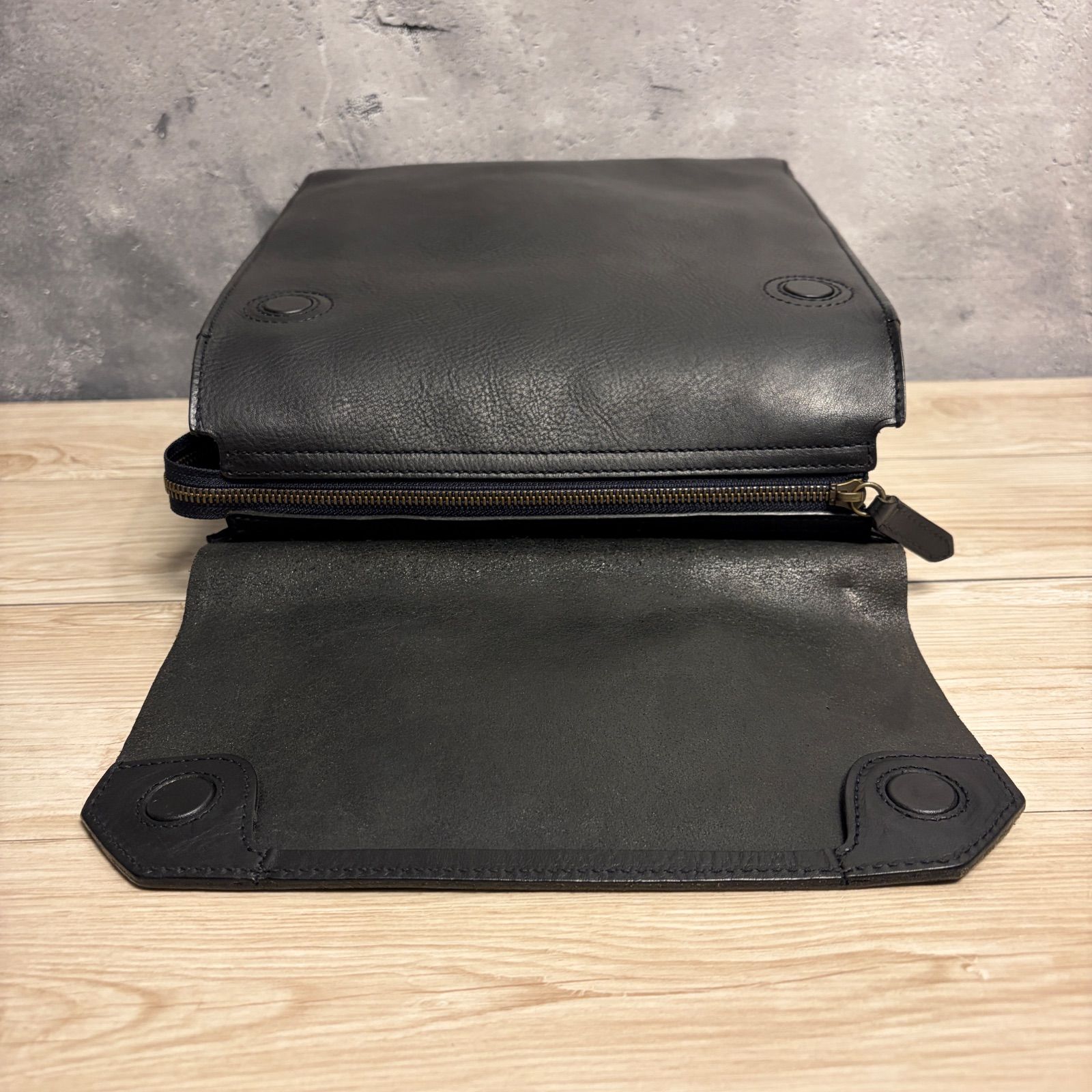 ✨genten ゲンテン ミネルヴァ 本革 コンパクトリュック 黒 A4収納 