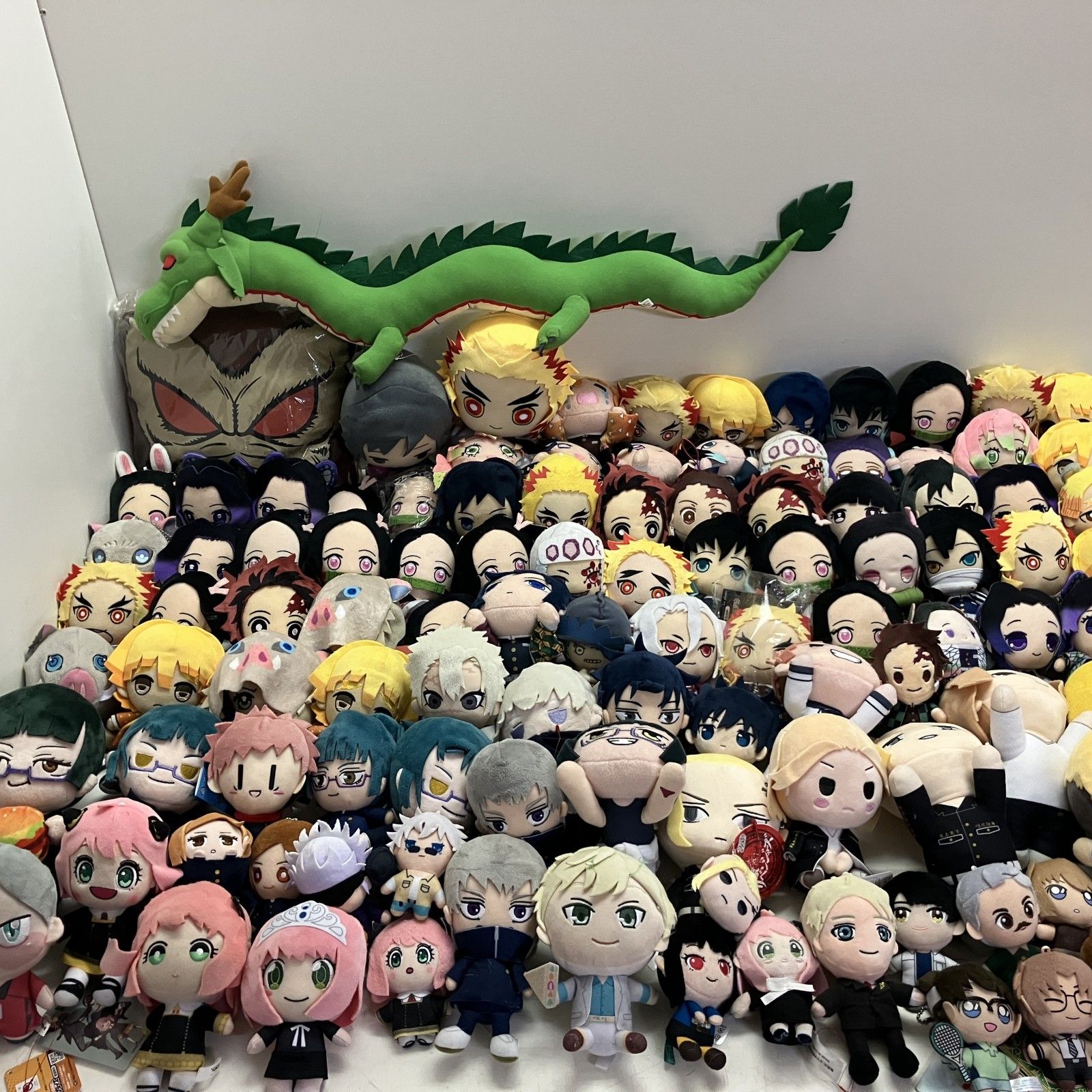 品 約100点 まとめ商品 鬼滅の刃 呪術廻戦 ドラゴンボール他 アニメ 漫画 ジャンプ系など ぬいぐるみ マスコット