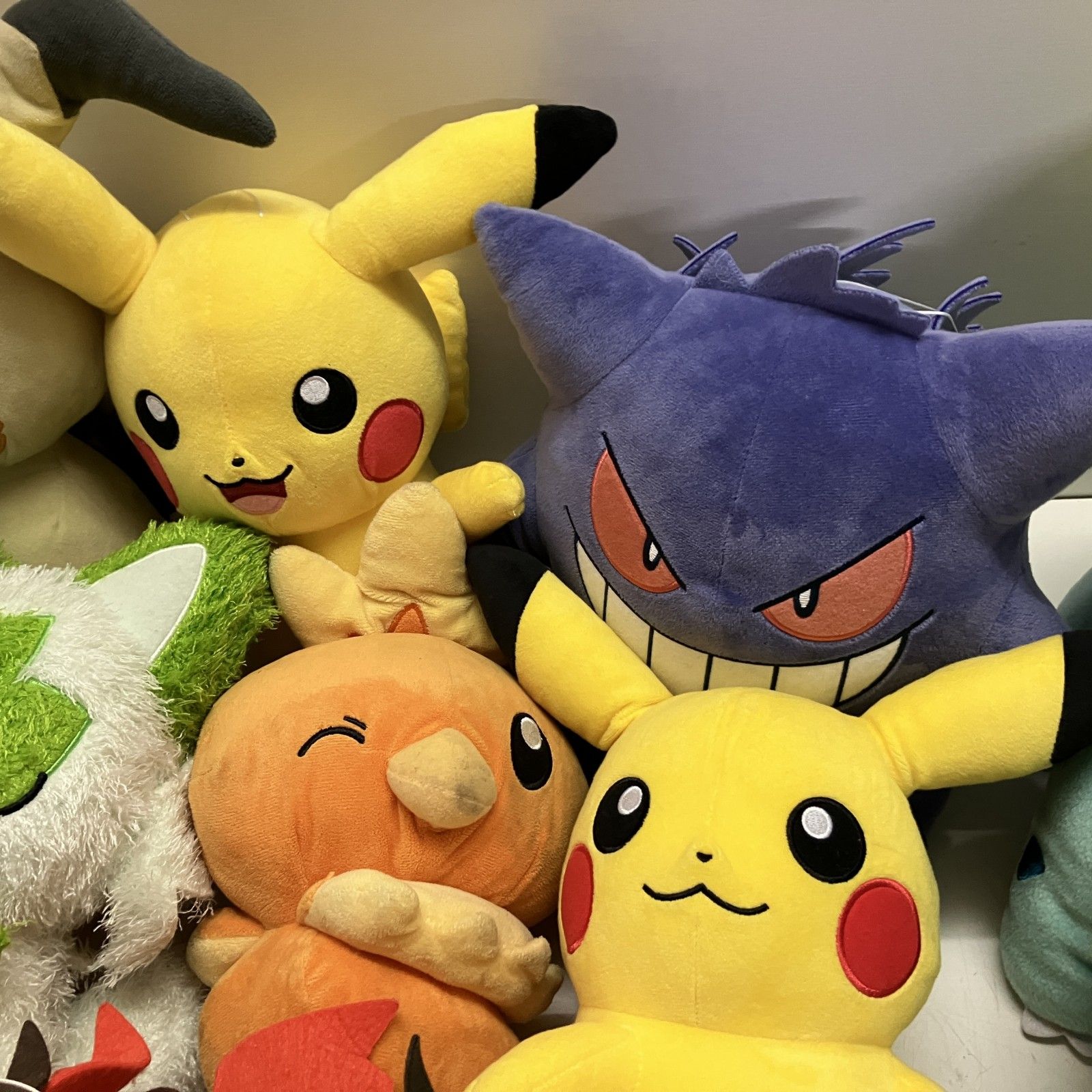 エンブオー ミロカロスなど