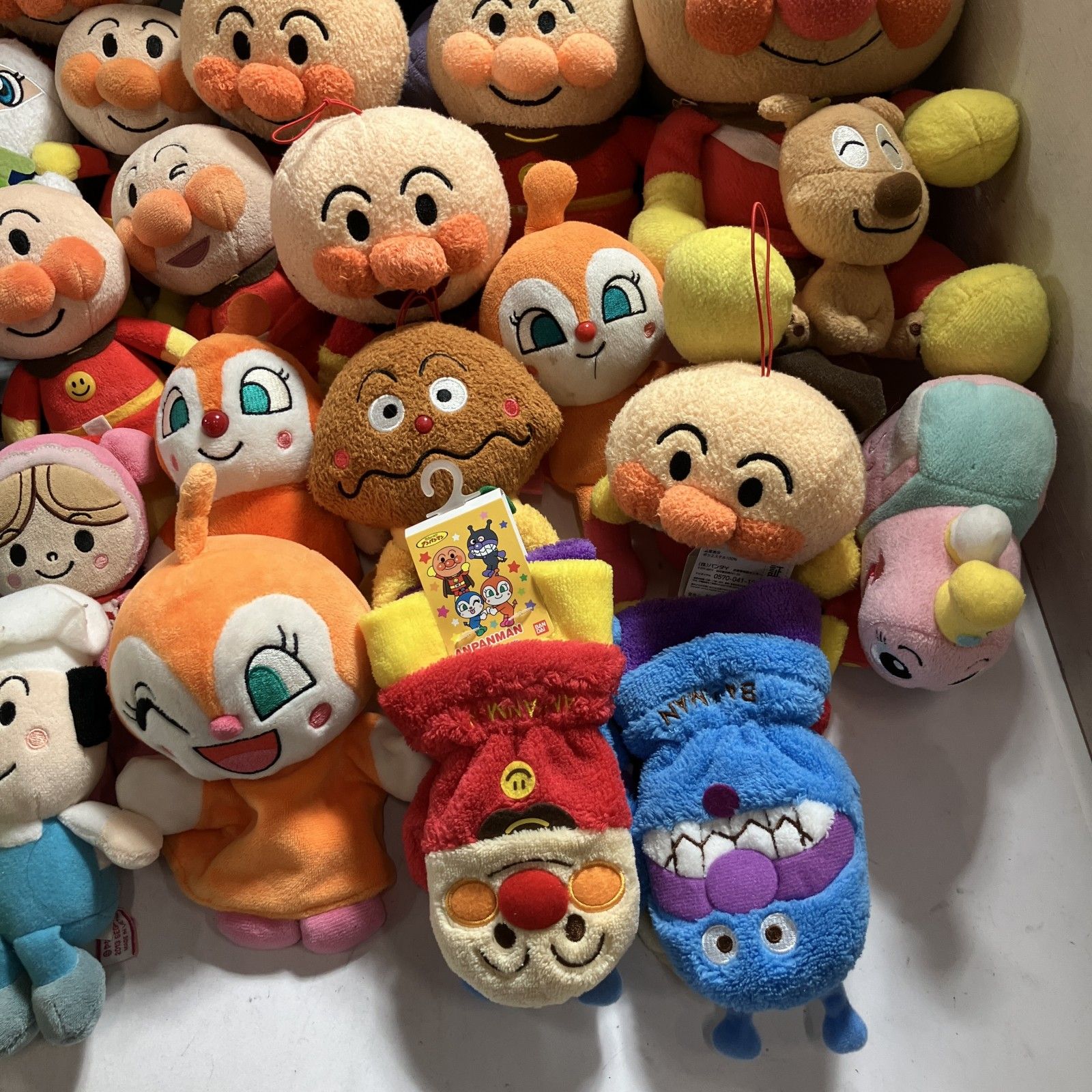  アンパンマン あんぱんまん おもちゃ ぬいぐるみ マスコット ドキンちゃん コキンちゃん ばいきんまん 等 まとめ商品 5.3 kg その他 おもちゃ