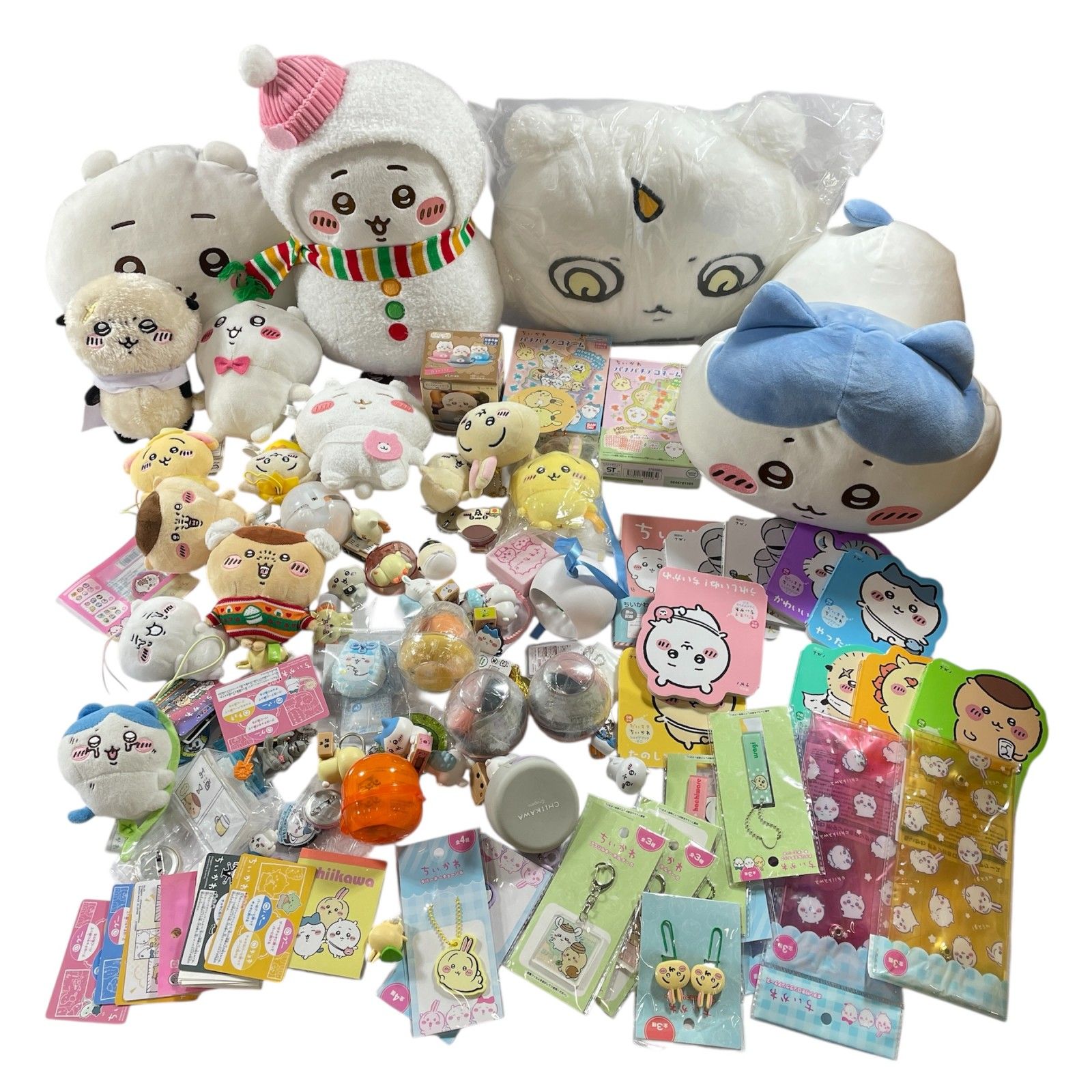 ちいかわ グッズ 大量 4㎏ まとめ商品 ぬいぐるみ マスコット フィギュア カプセリウム 等 うさぎ あのこ シーサー ラッコ よろいさん