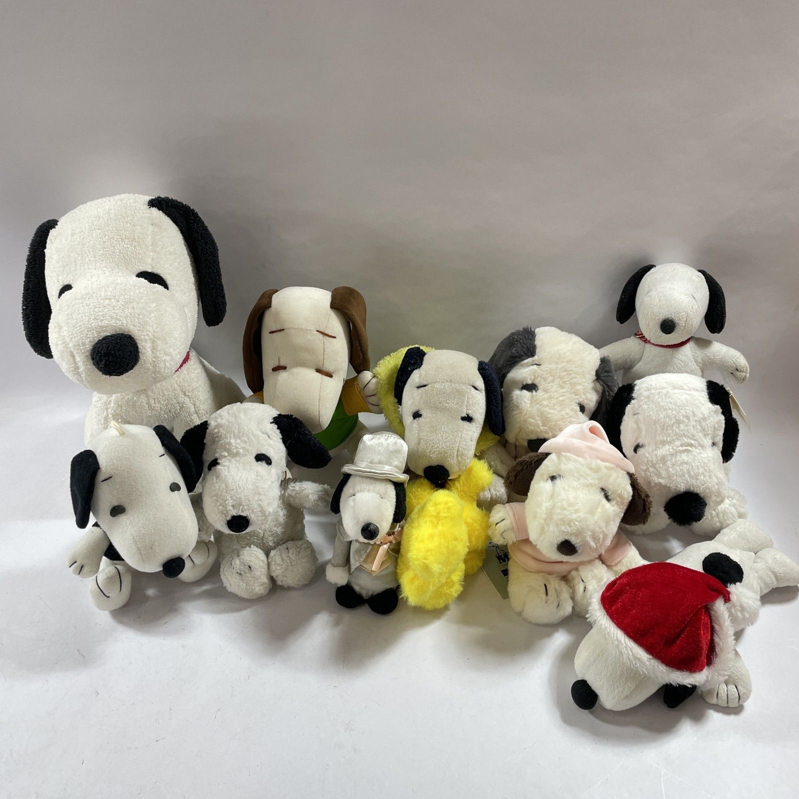 SNOOPY スヌーピー 大量4 5㎏ まとめ商品 トートバック ポーチ ぬいぐるみ マスコット フィギュア 4 5 kg ノート その他 